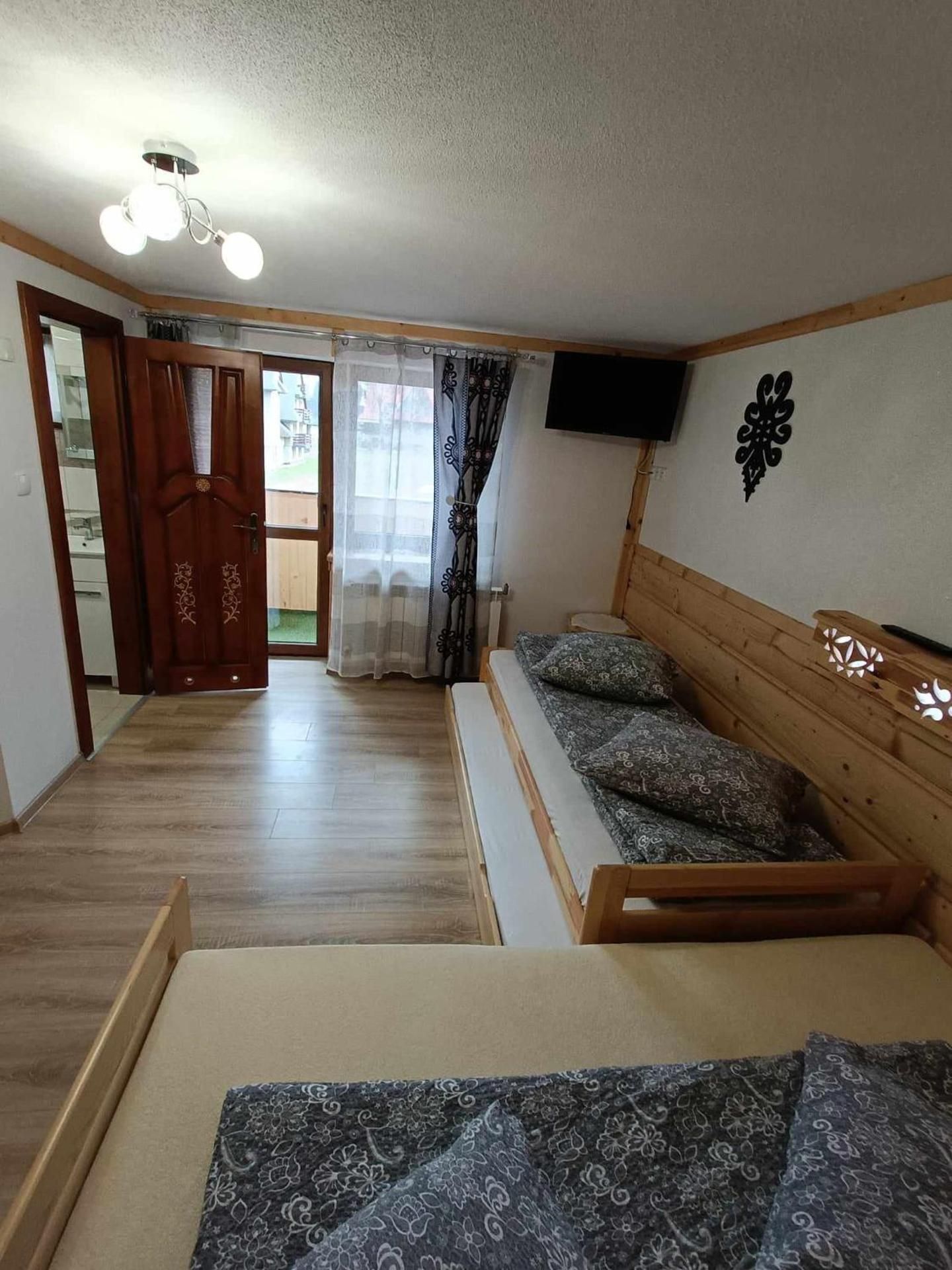 Quadruple Room with Private Bathroom
