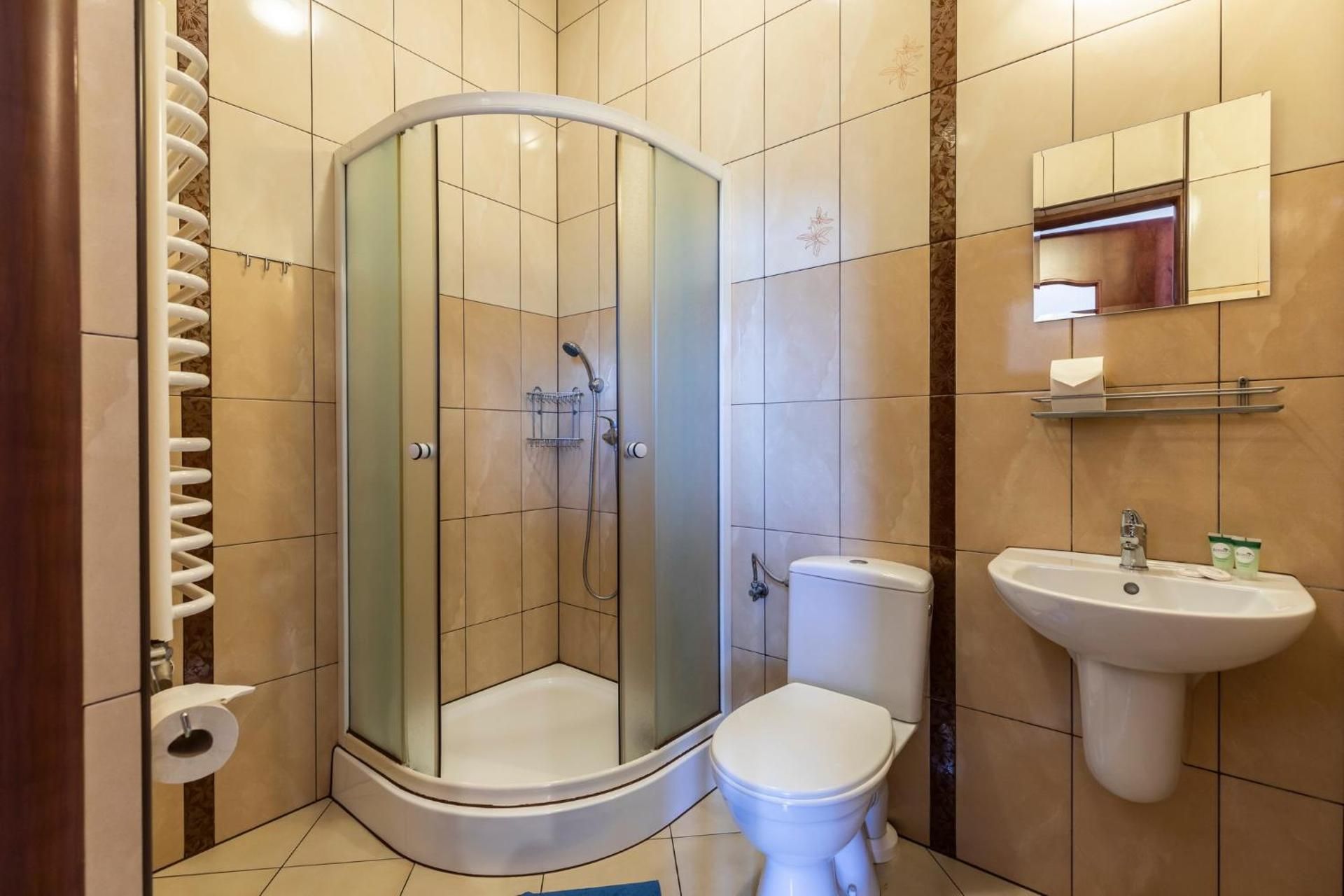 Comfort Triple Room