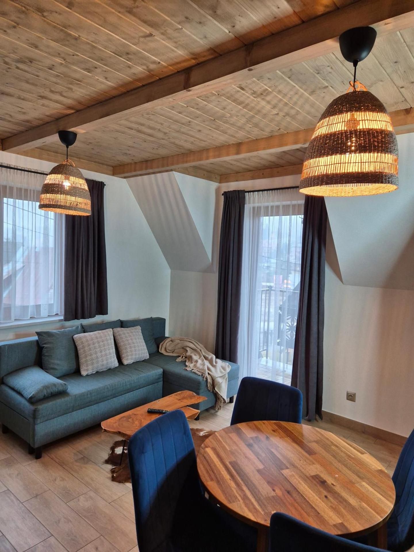 One-Bedroom Apartment with Balcony