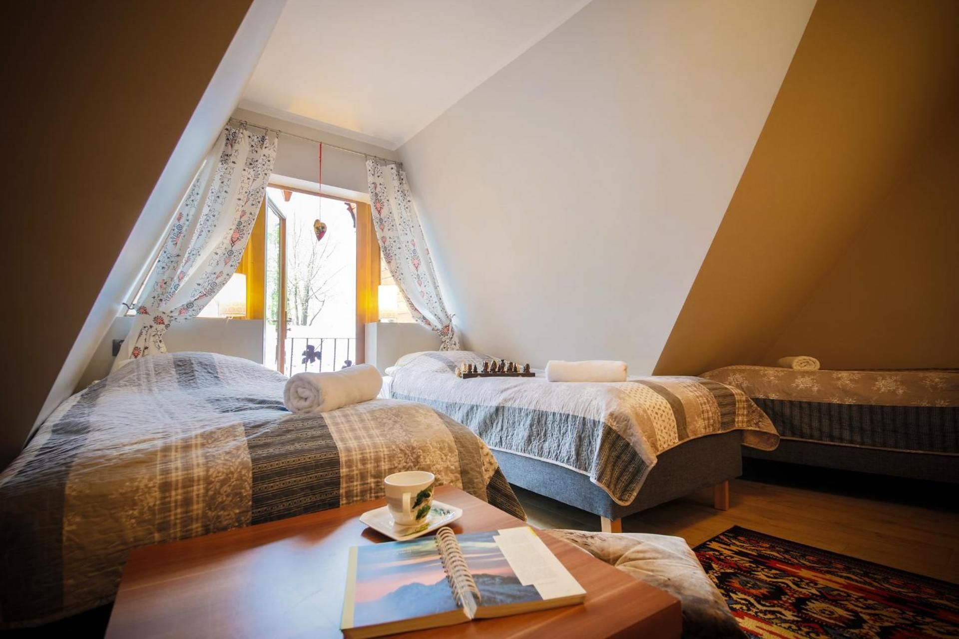 Triple Room with Mountain View
