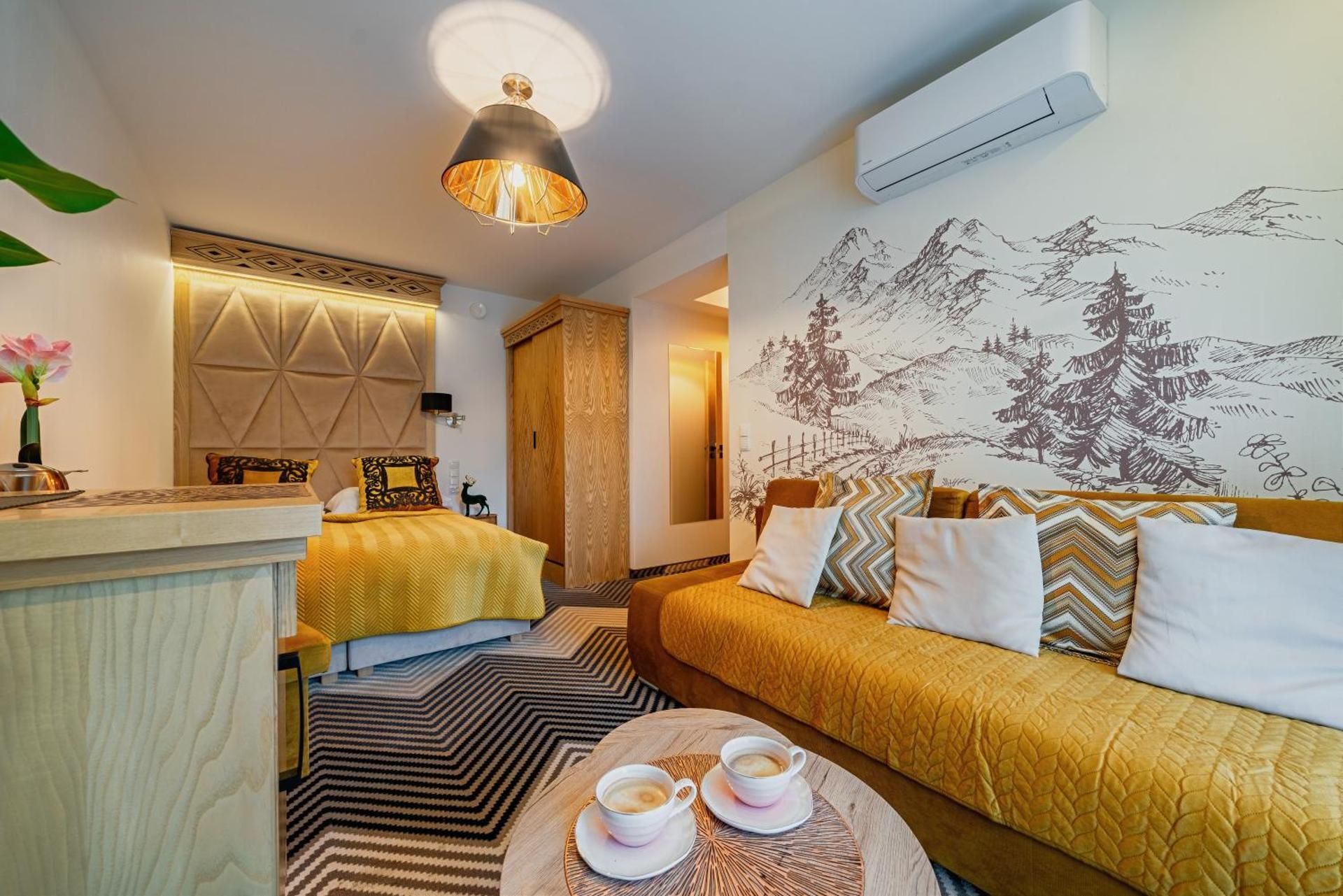 Triple Room with Mountain View