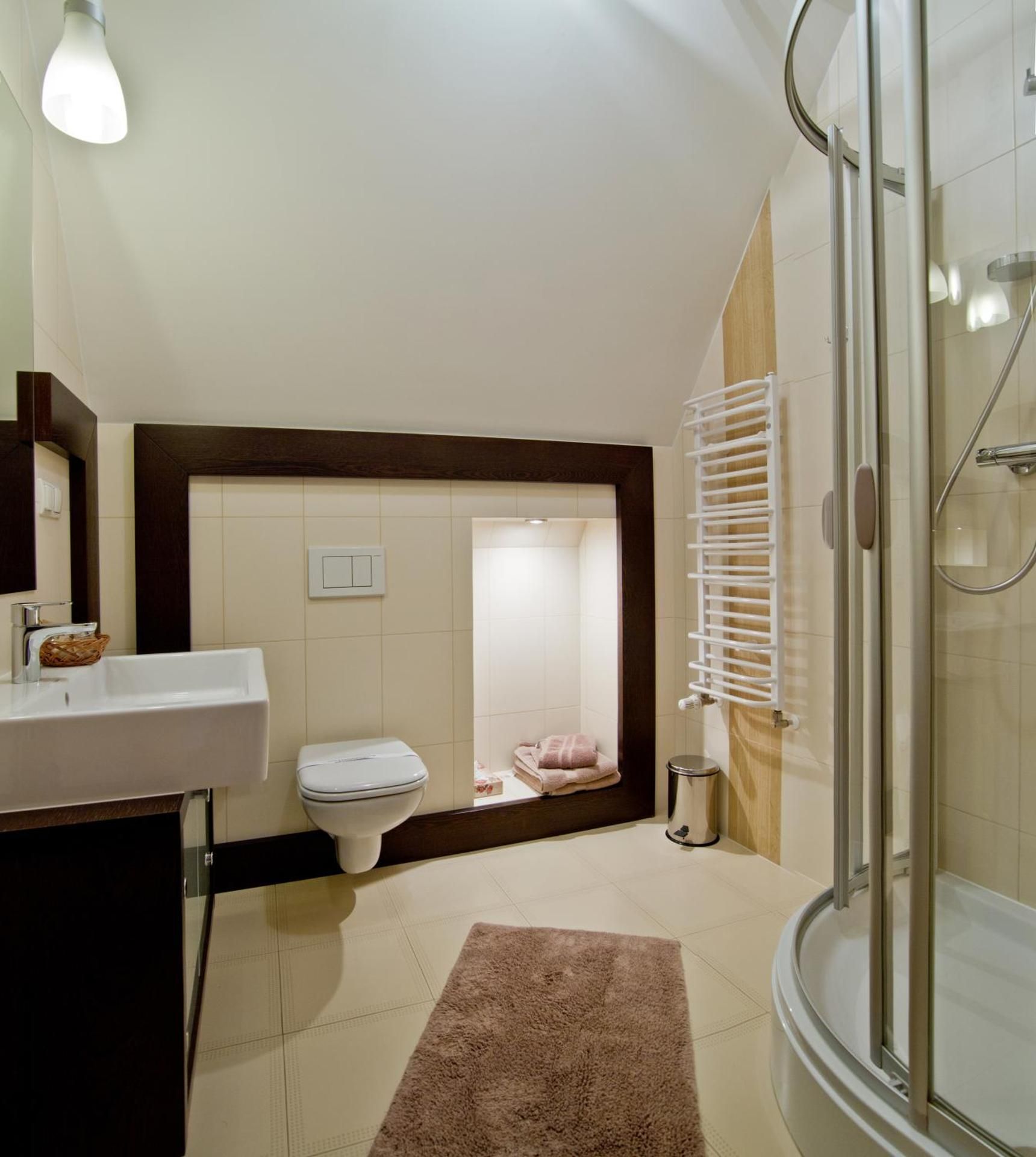 Apartment (3 Adults)