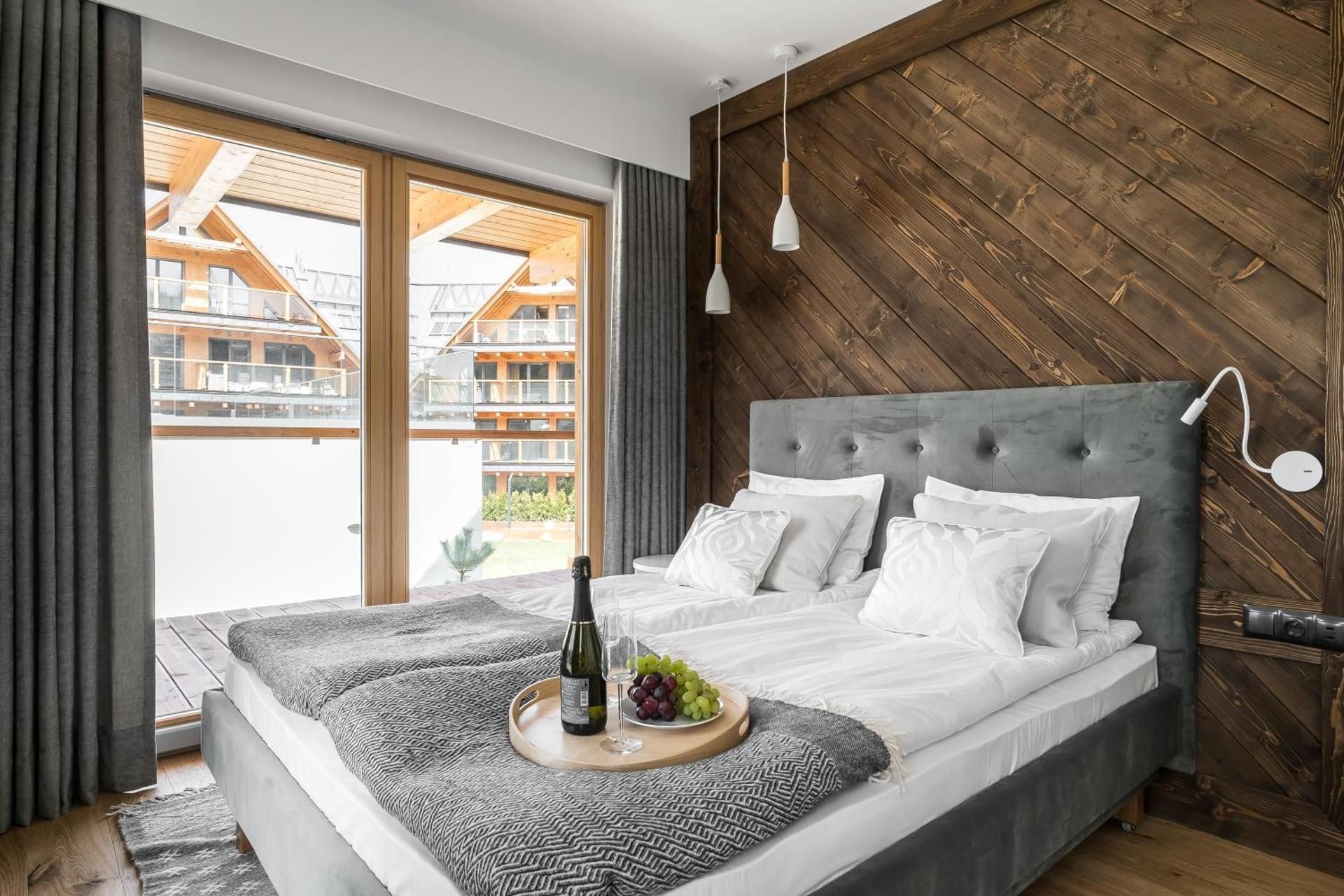 Royal Two-Bedroom Apartment with view