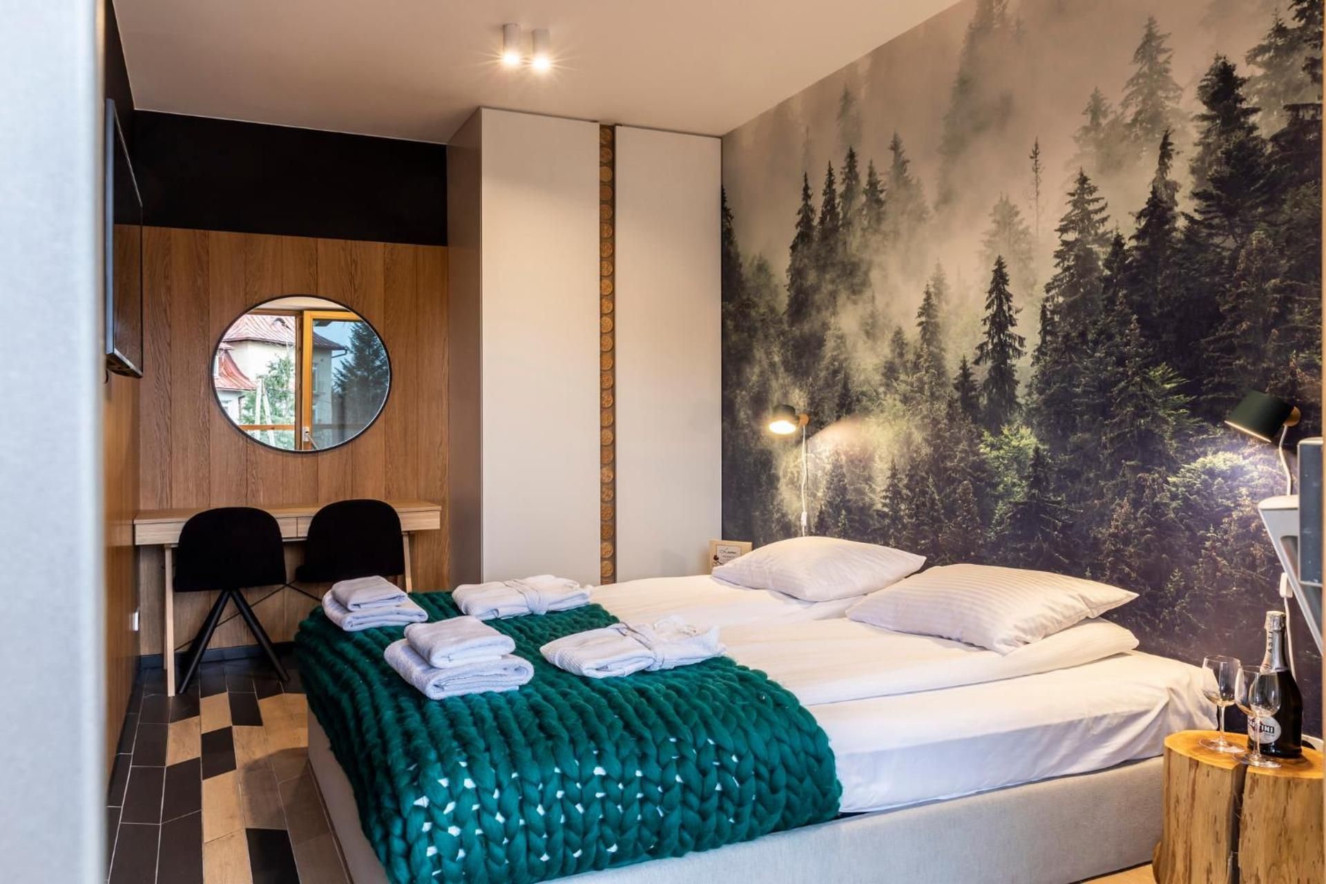 Two bedroom Apartment Forrest in the Fog
