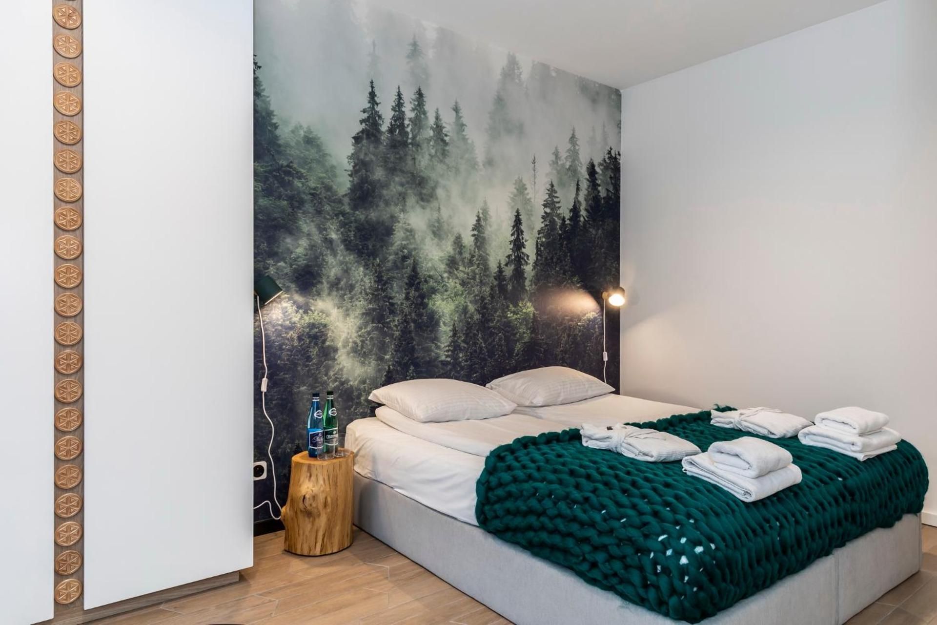 Two bedroom Apartment Forrest in the Fog