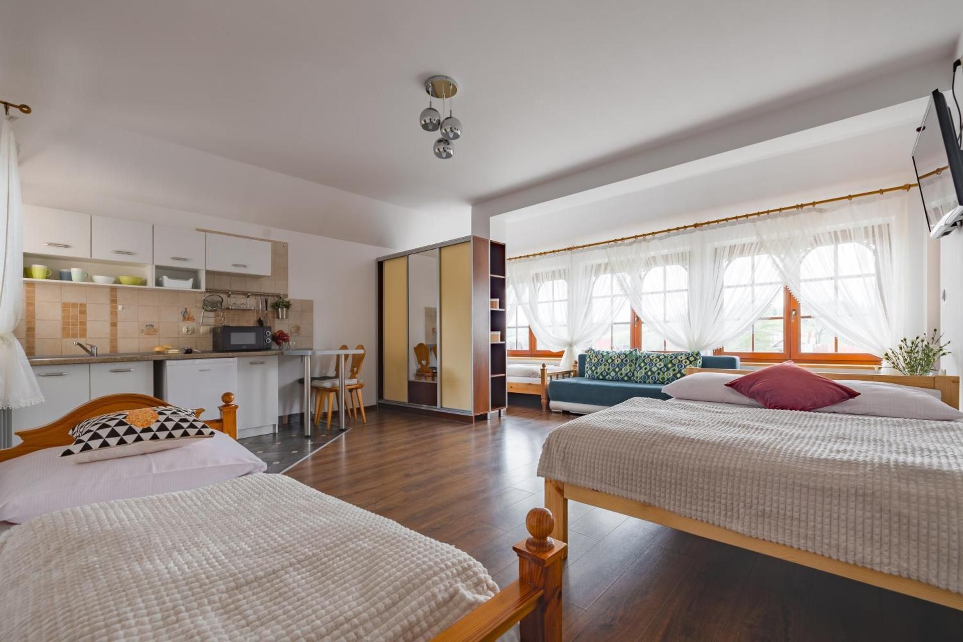 Quadruple Room with Mountain View