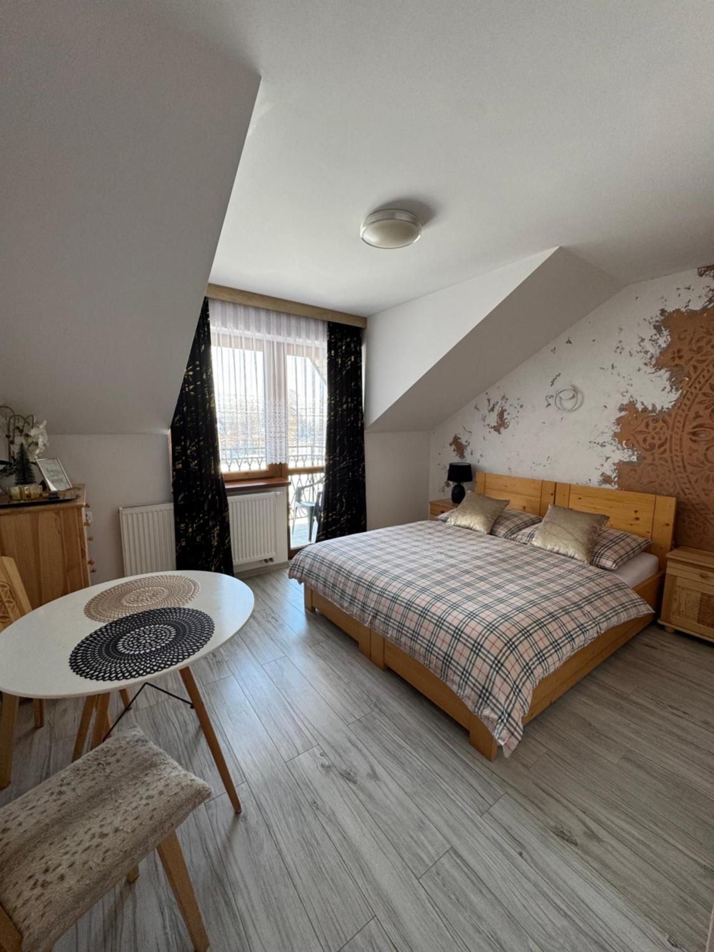 Double Room with Mountain View