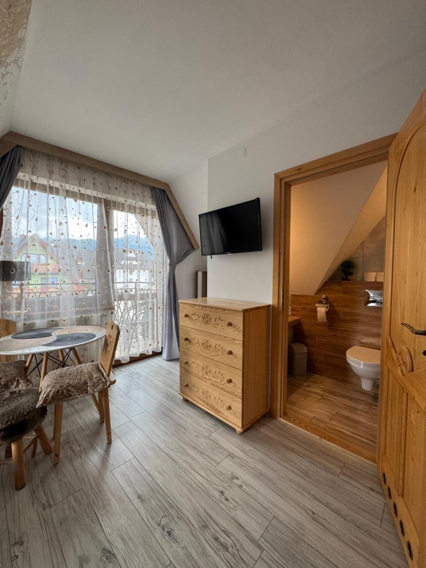 Triple Room with Mountain View