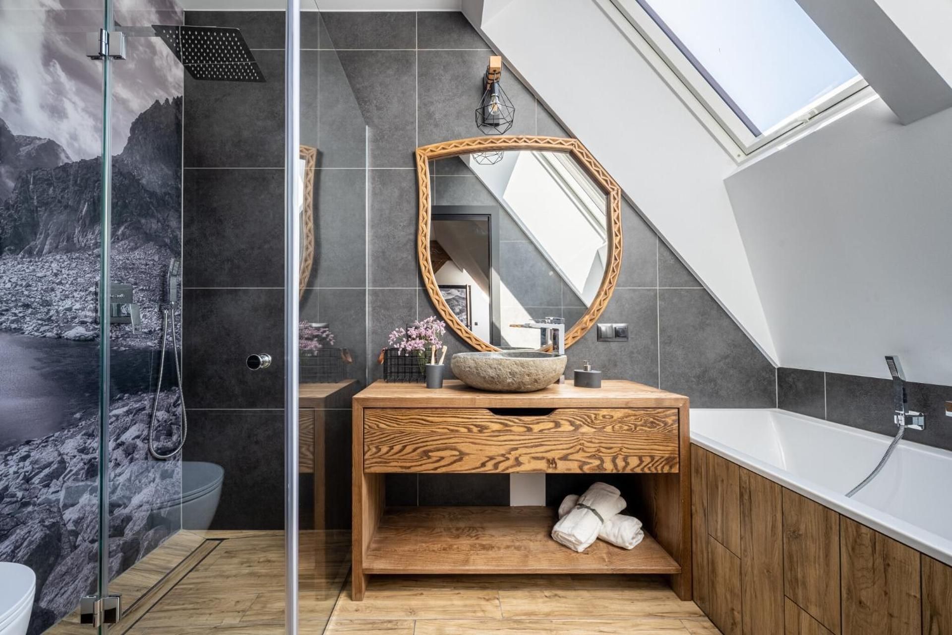 1-Bedroom Apartment with Kitchenette