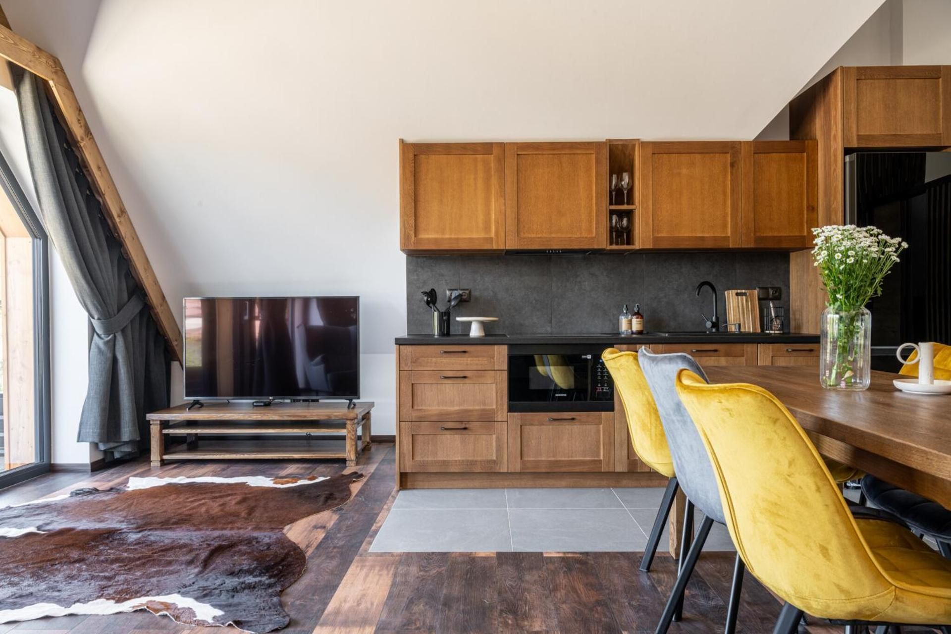 Apartment - Split Level