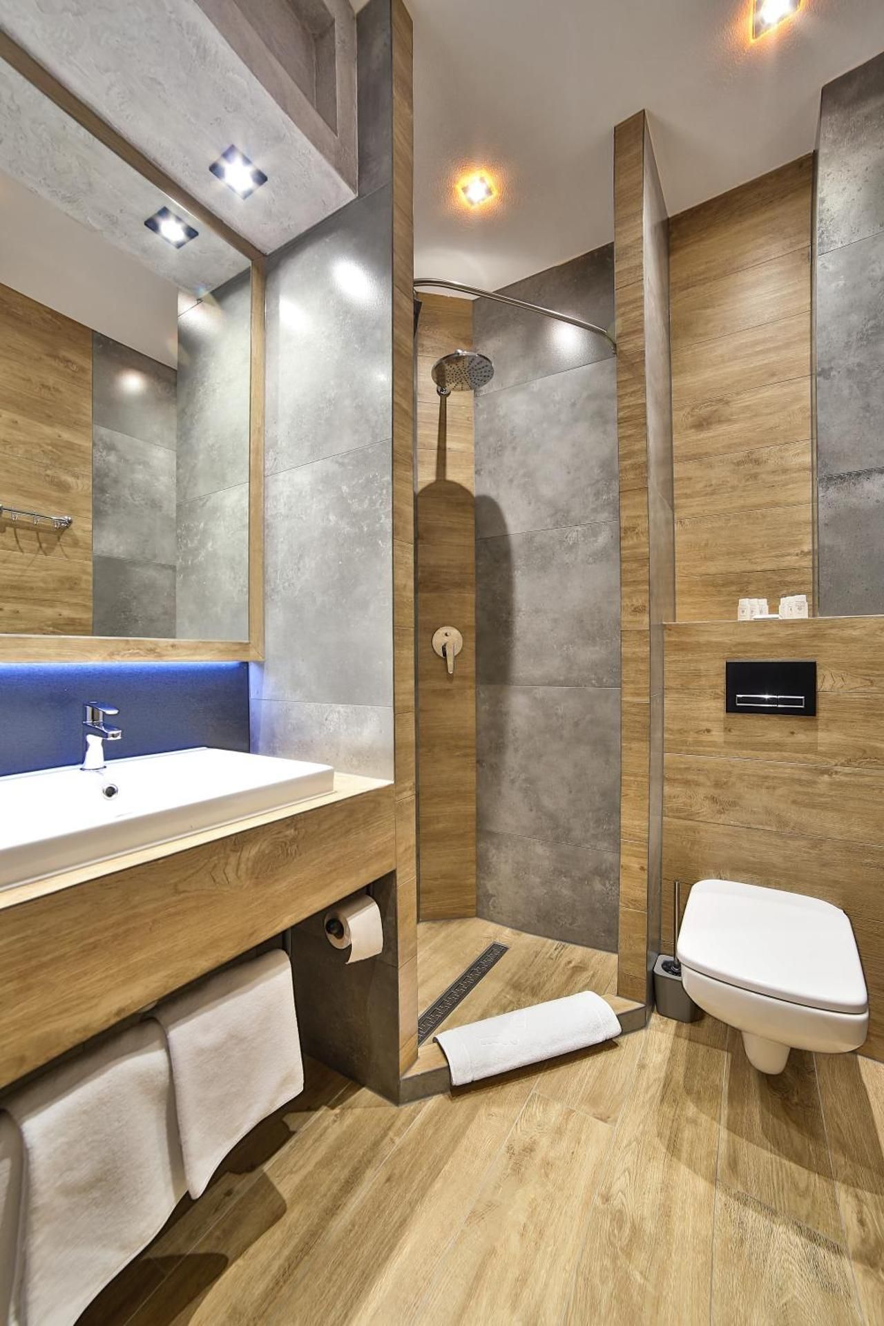 Triple Room with Balcony