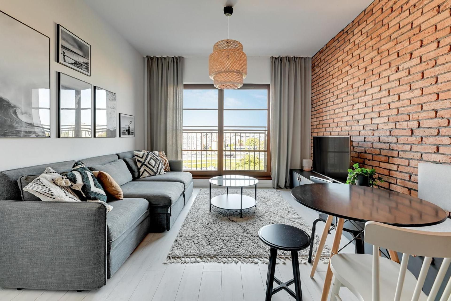 One-Bedroom Deluxe Apartment