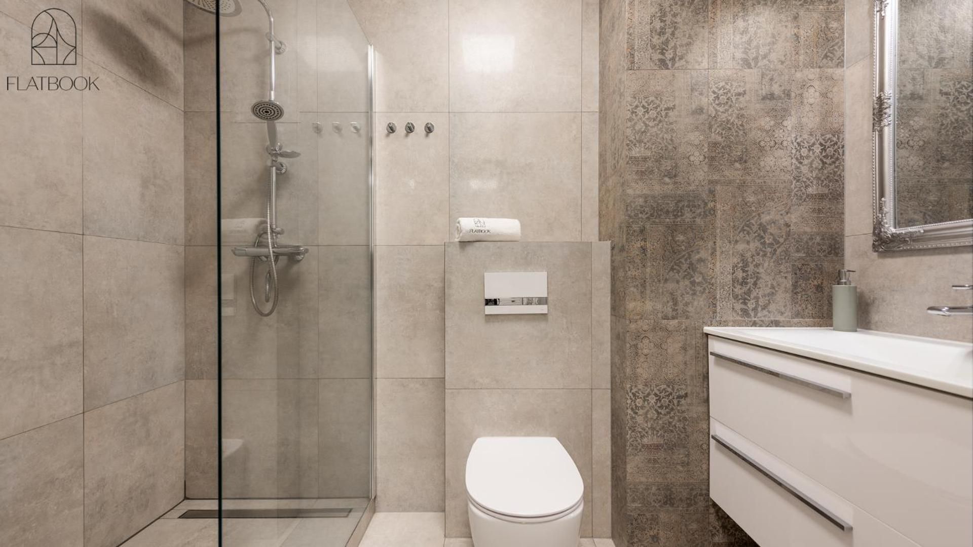 Flatbook - City Center SPA Apartments Waterlane Island One-Bedroom Apartment