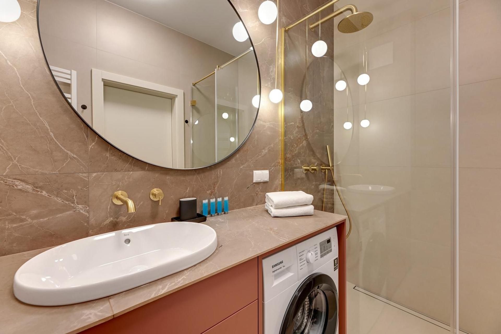 Superior One-Bedroom Apartment