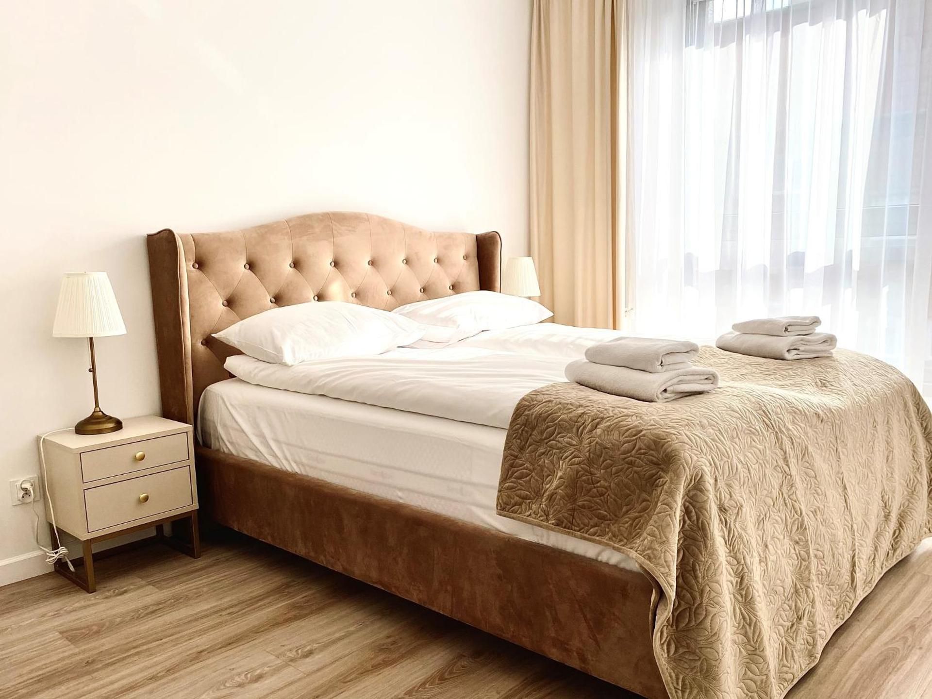 DELUXE APARTMENT