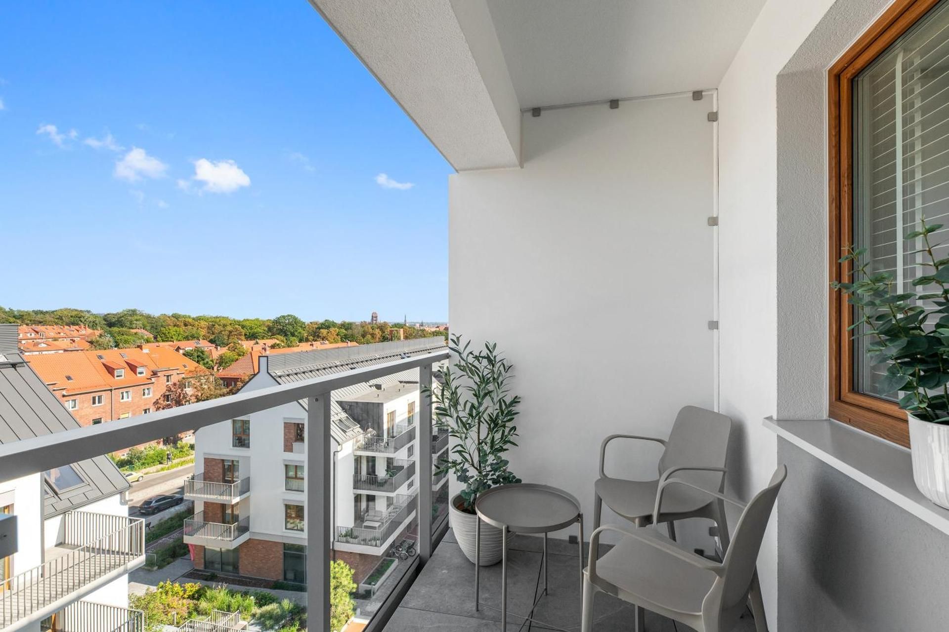 Studio with Balcony