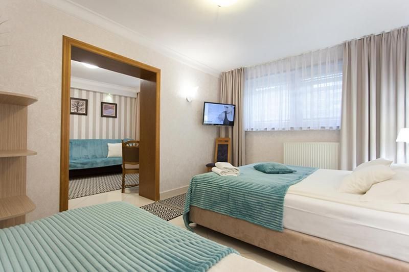 Deluxe King Suite