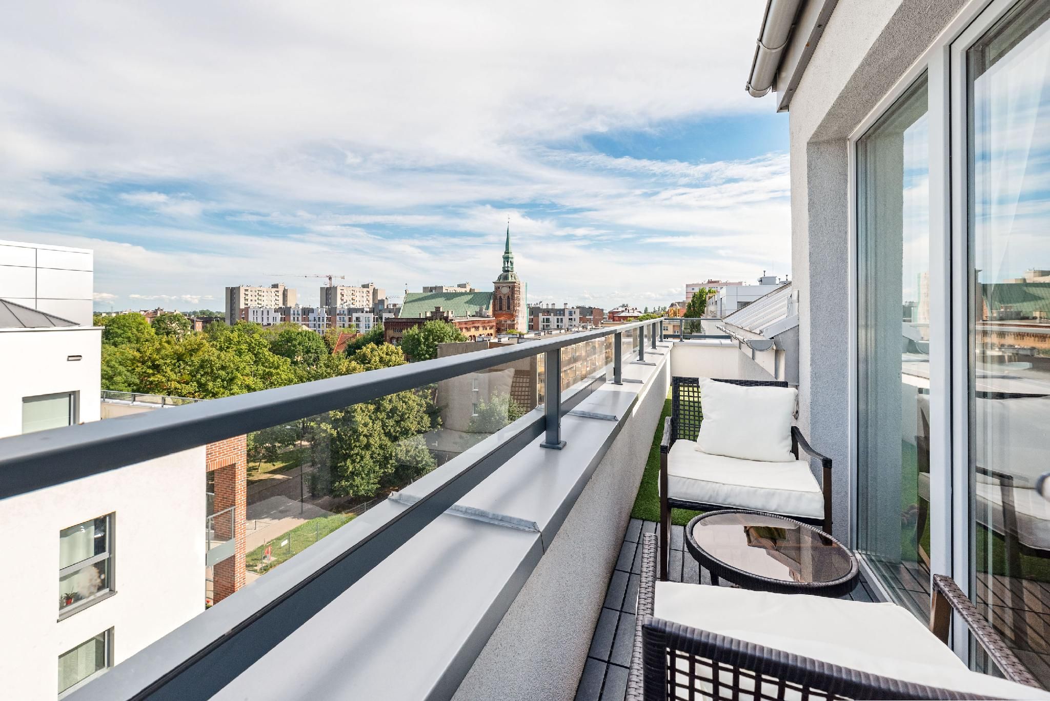 2-Bedroom Deluxe Suite with Balcony