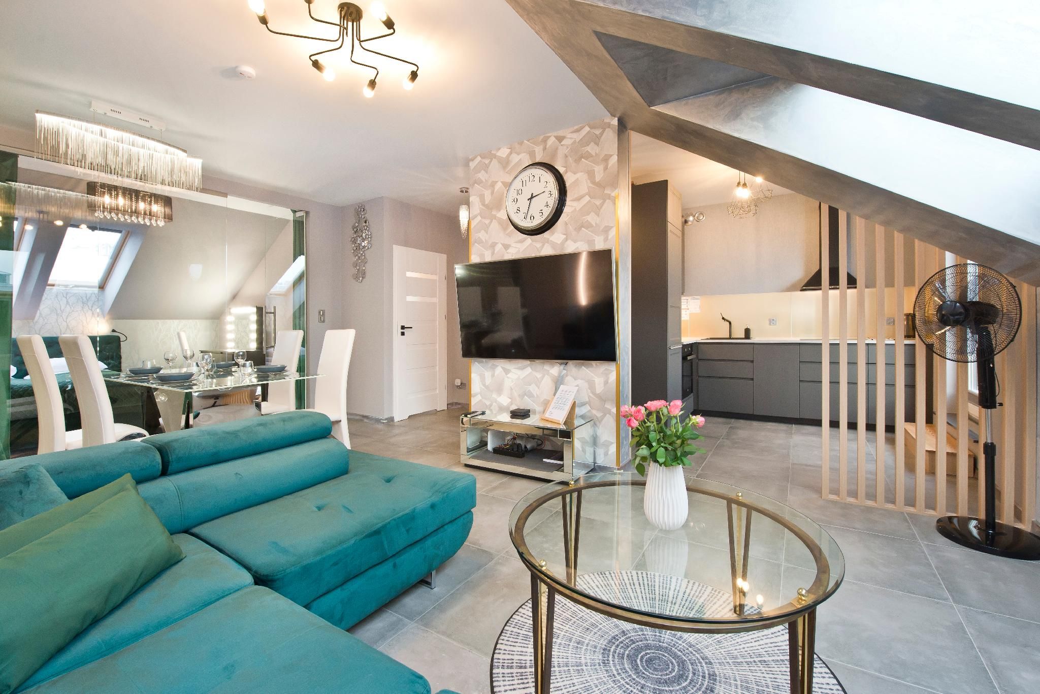 One-Bedroom Deluxe Apartment with Balcony