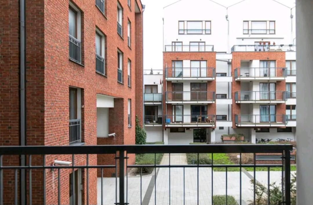 Superior One-Bedroom Apartment