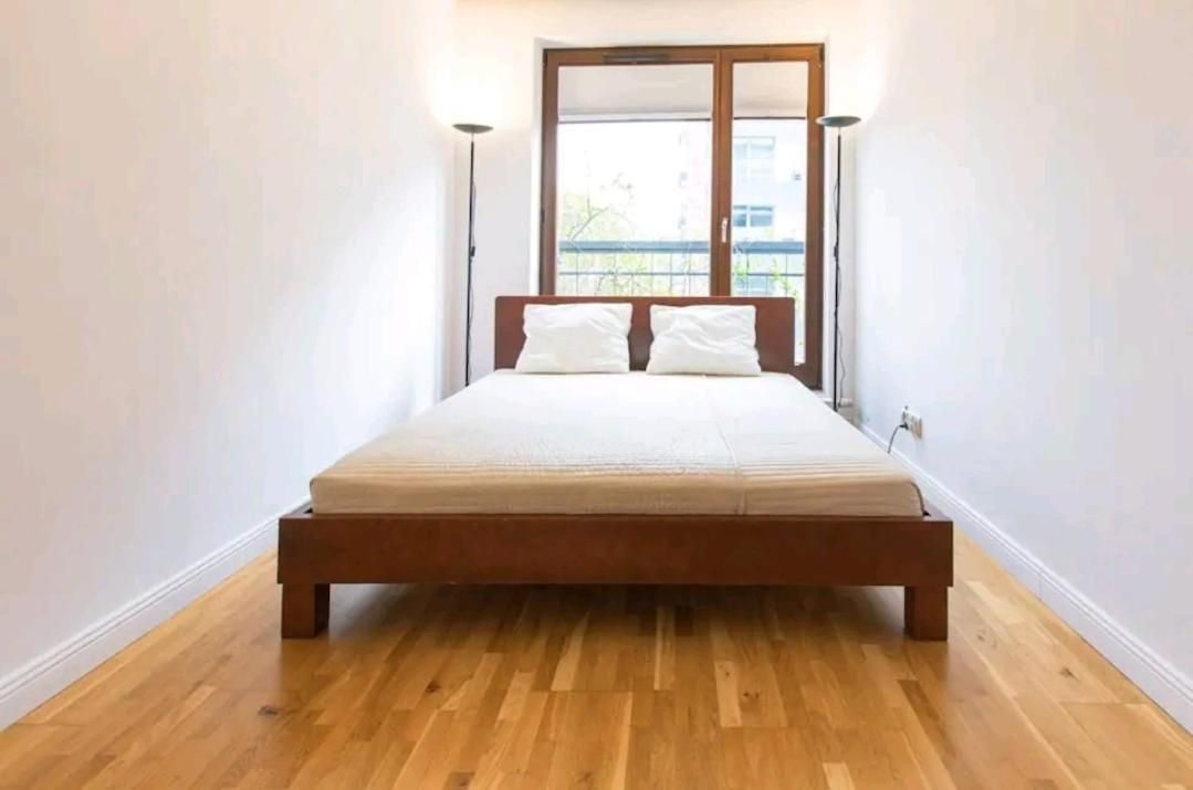 Superior One-Bedroom Apartment