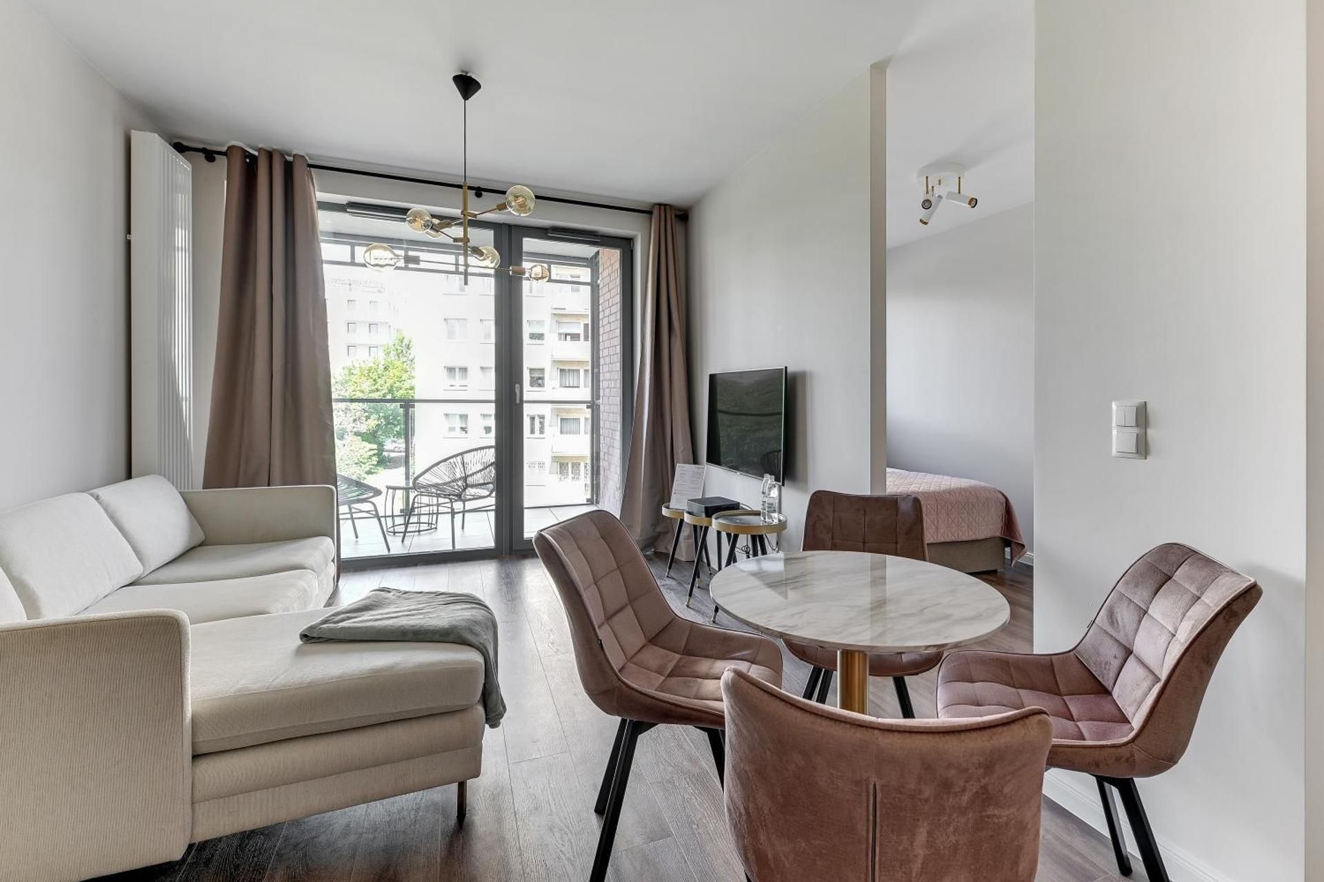 Studio Apartment