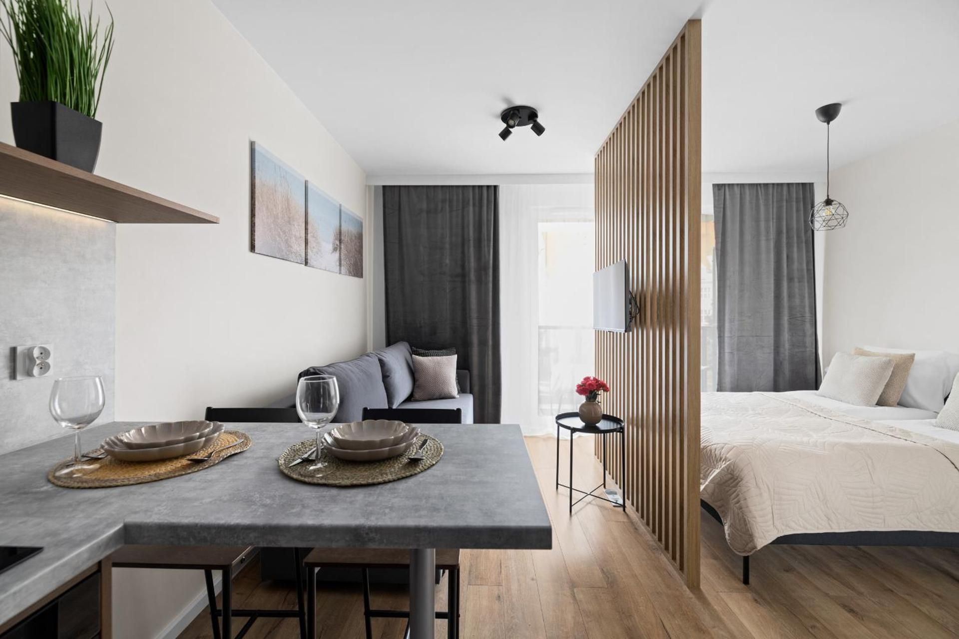 King Studio with Sofa Bed