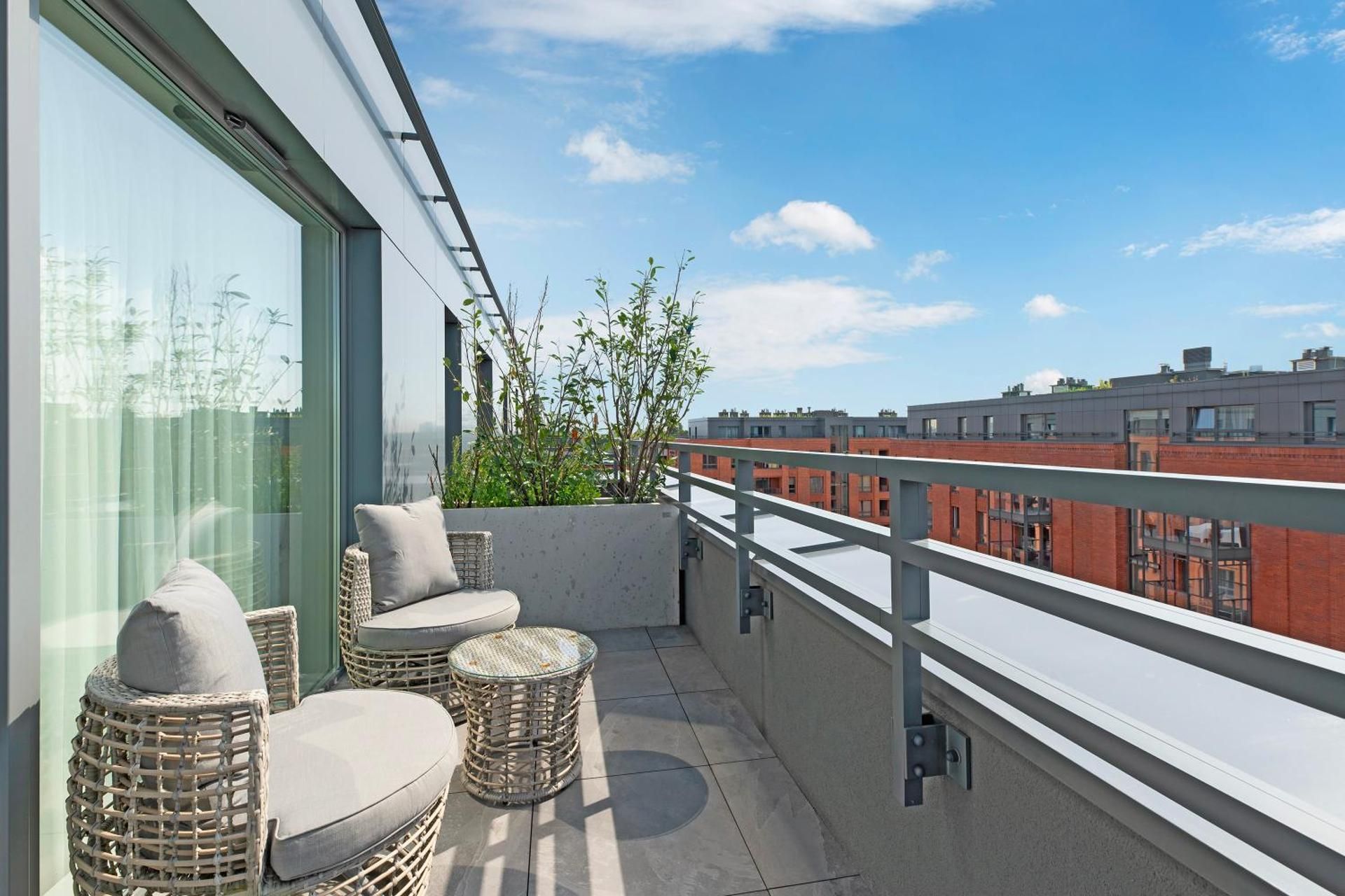 Apartment with Terrace
