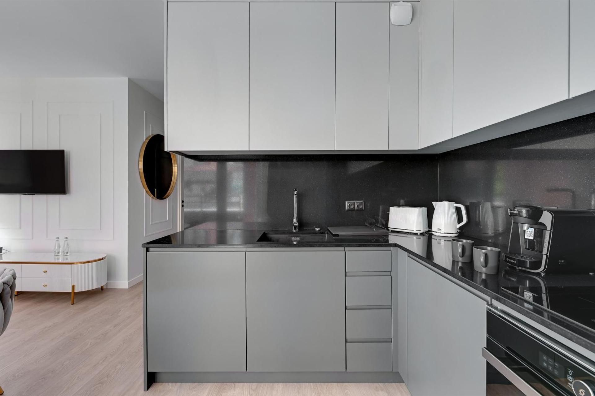 One-Bedroom Apartment with Terrace