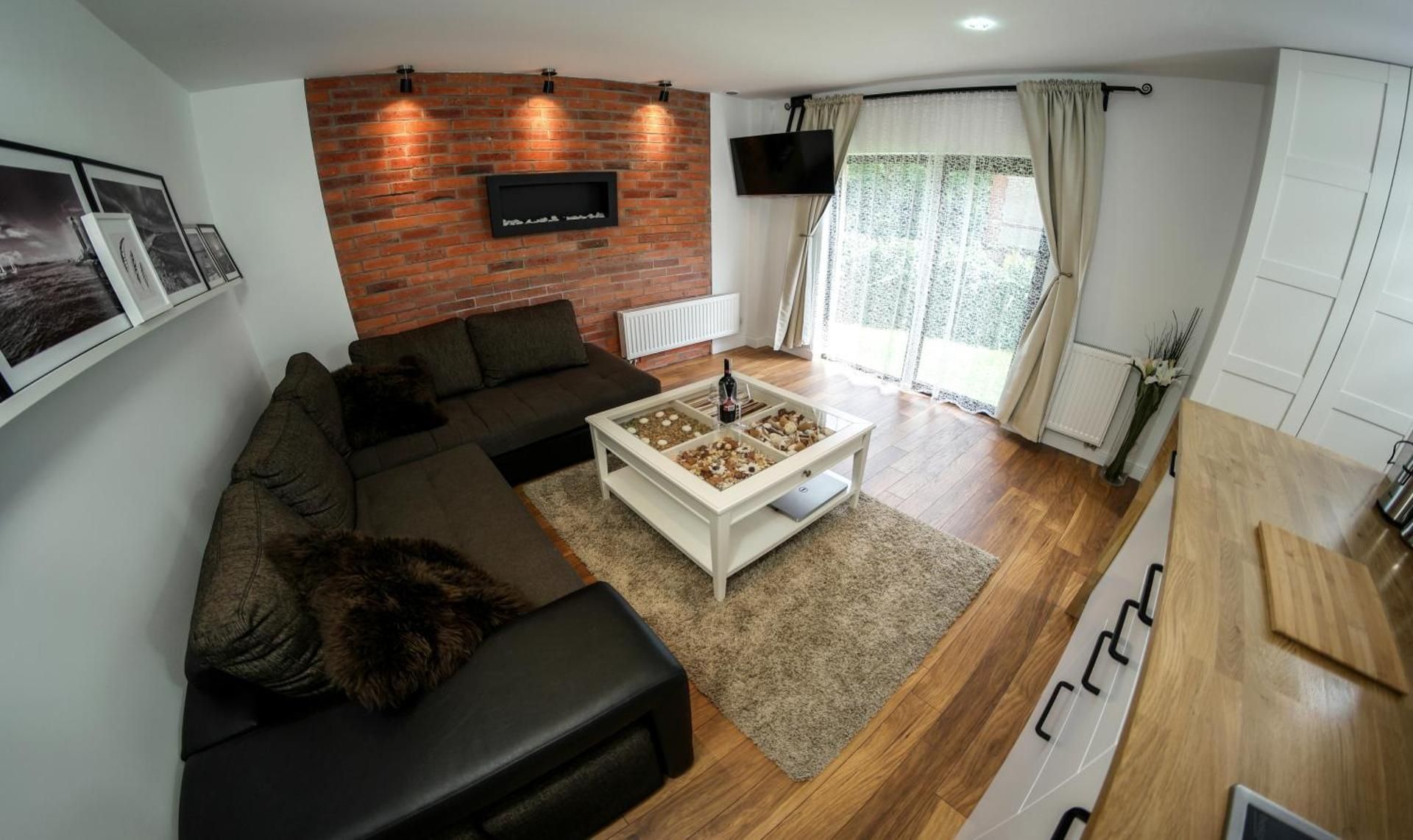 Deluxe Apartment with Terrace