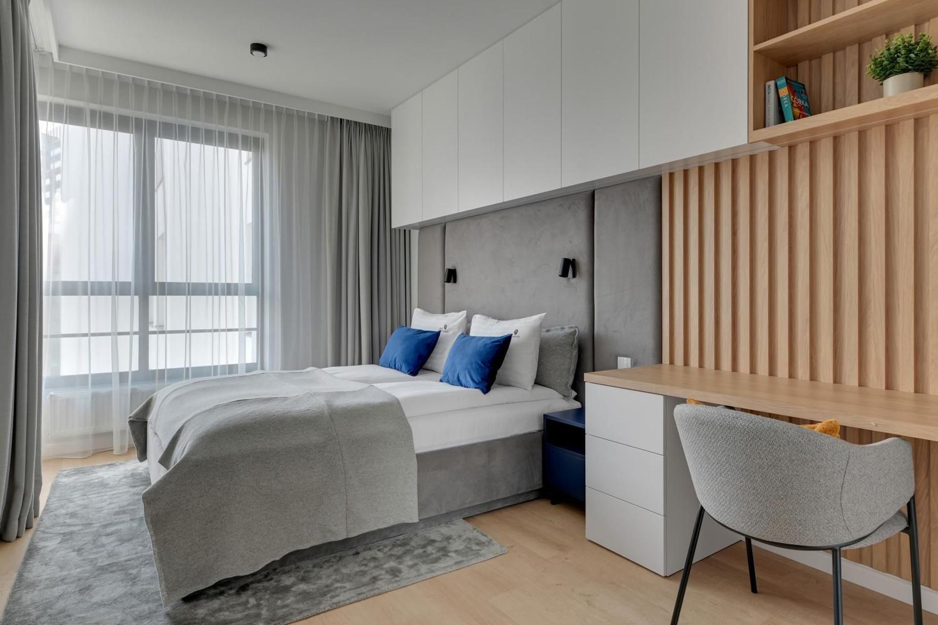 Superior One-Bedroom Apartment with Balcony