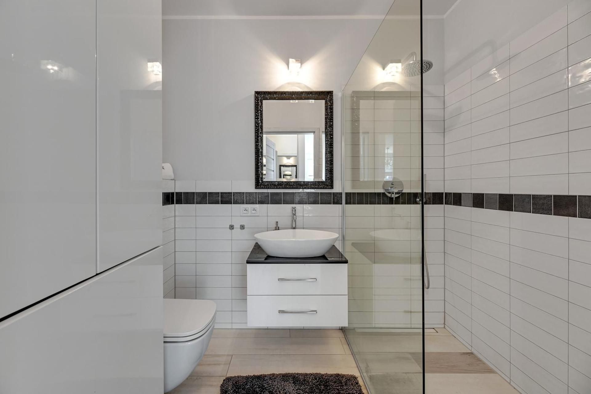 Two-Bedroom Deluxe Apartment