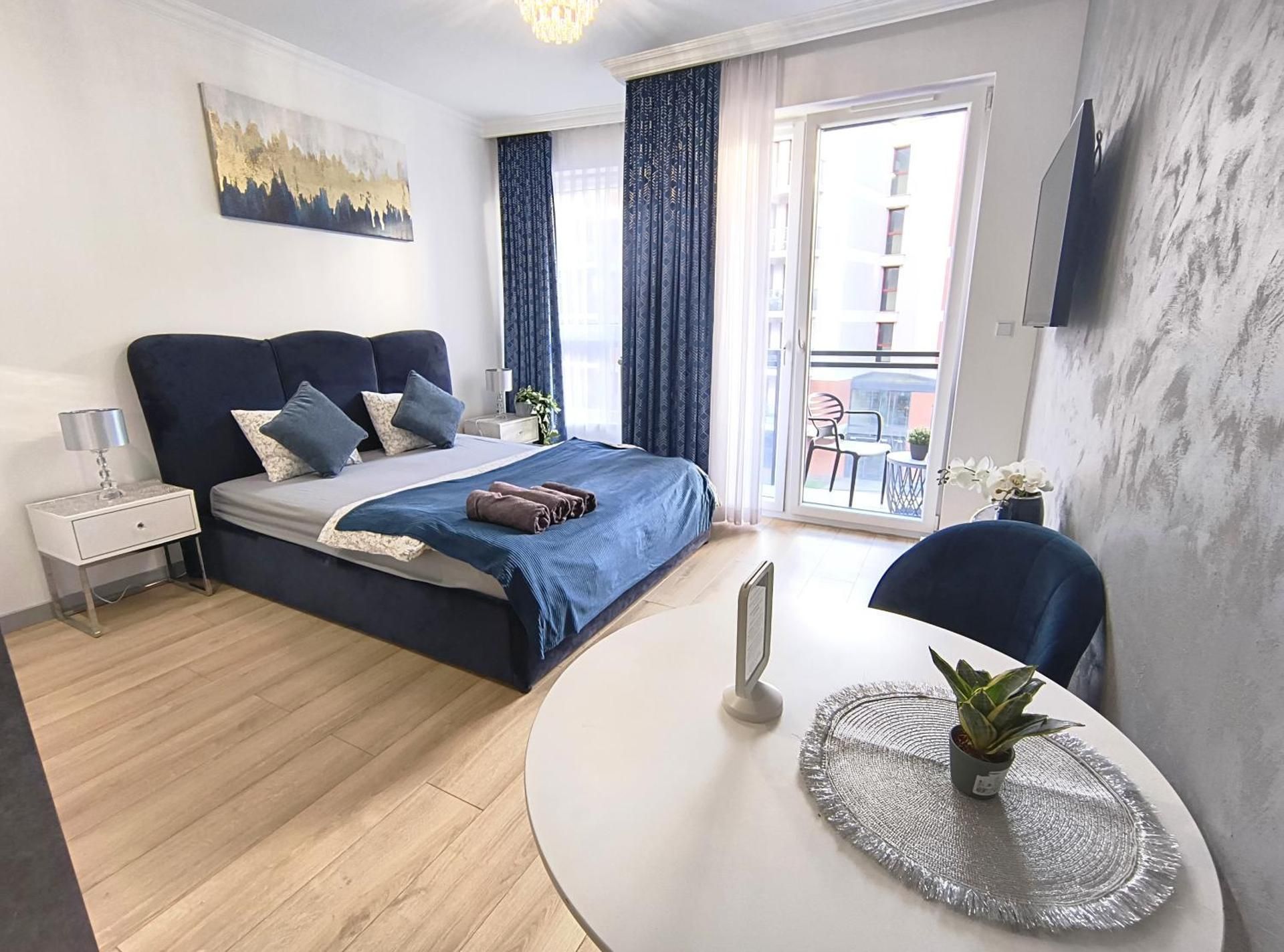 Apartment with Balcony