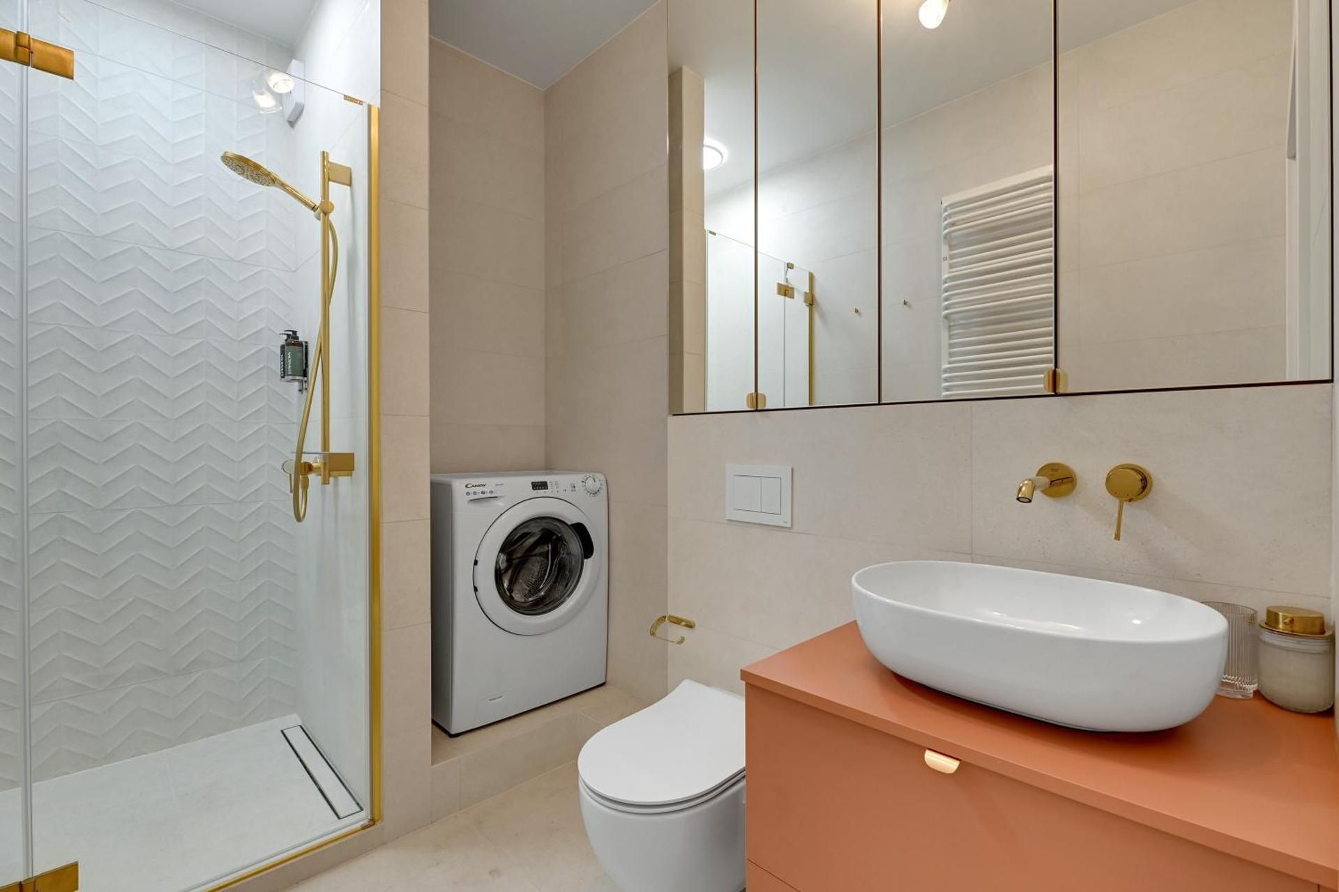 Superior One-Bedroom Apartment with Balcony