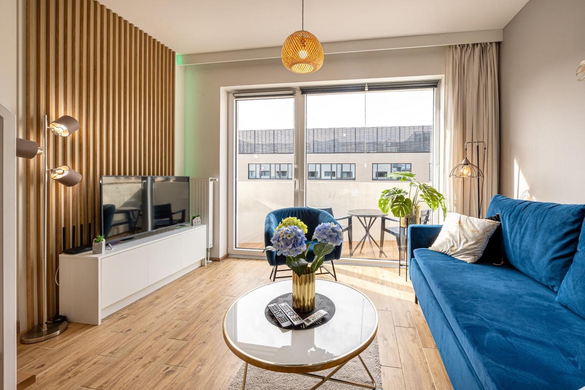 Studio Apartment with Balcony