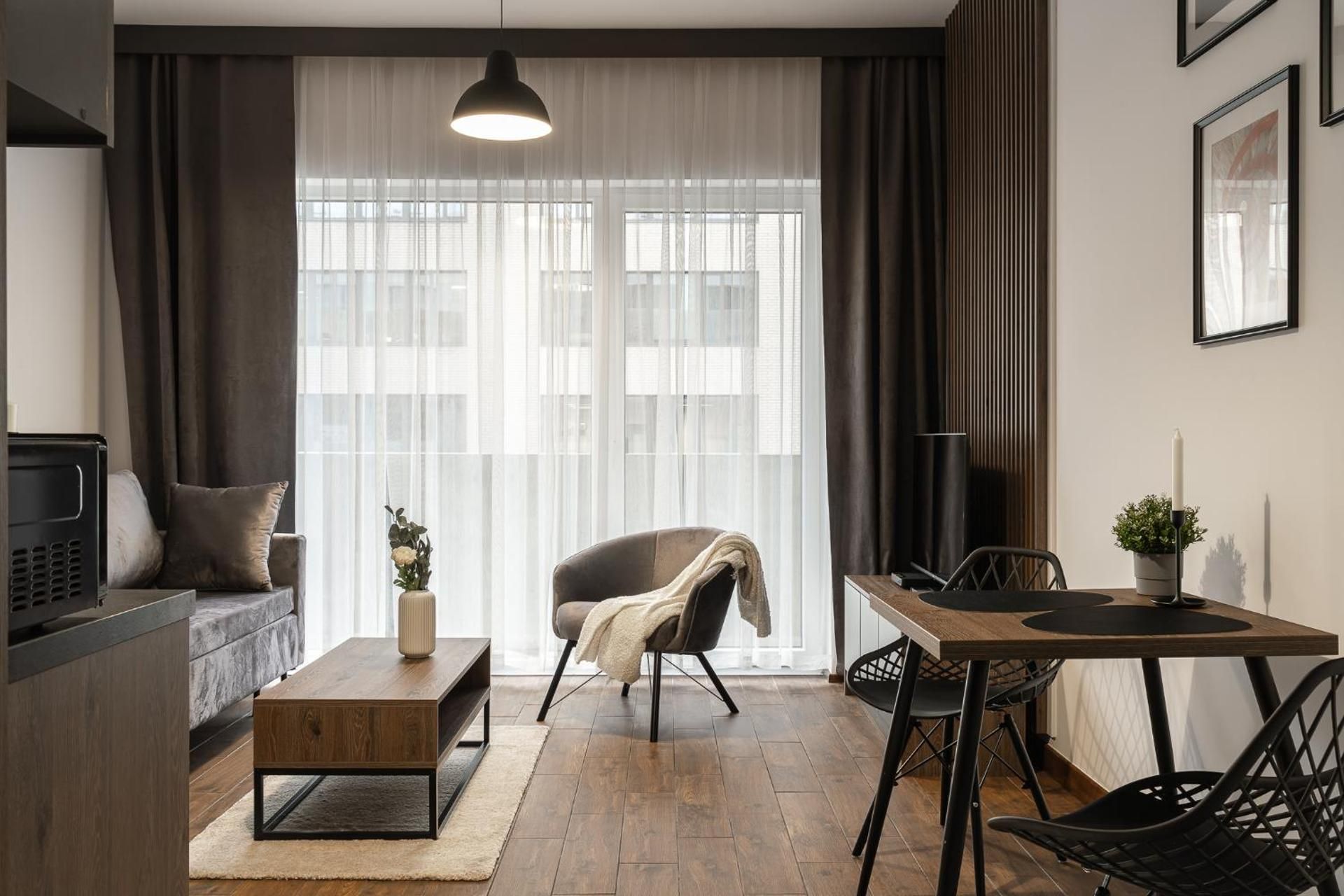 Studio Apartment
