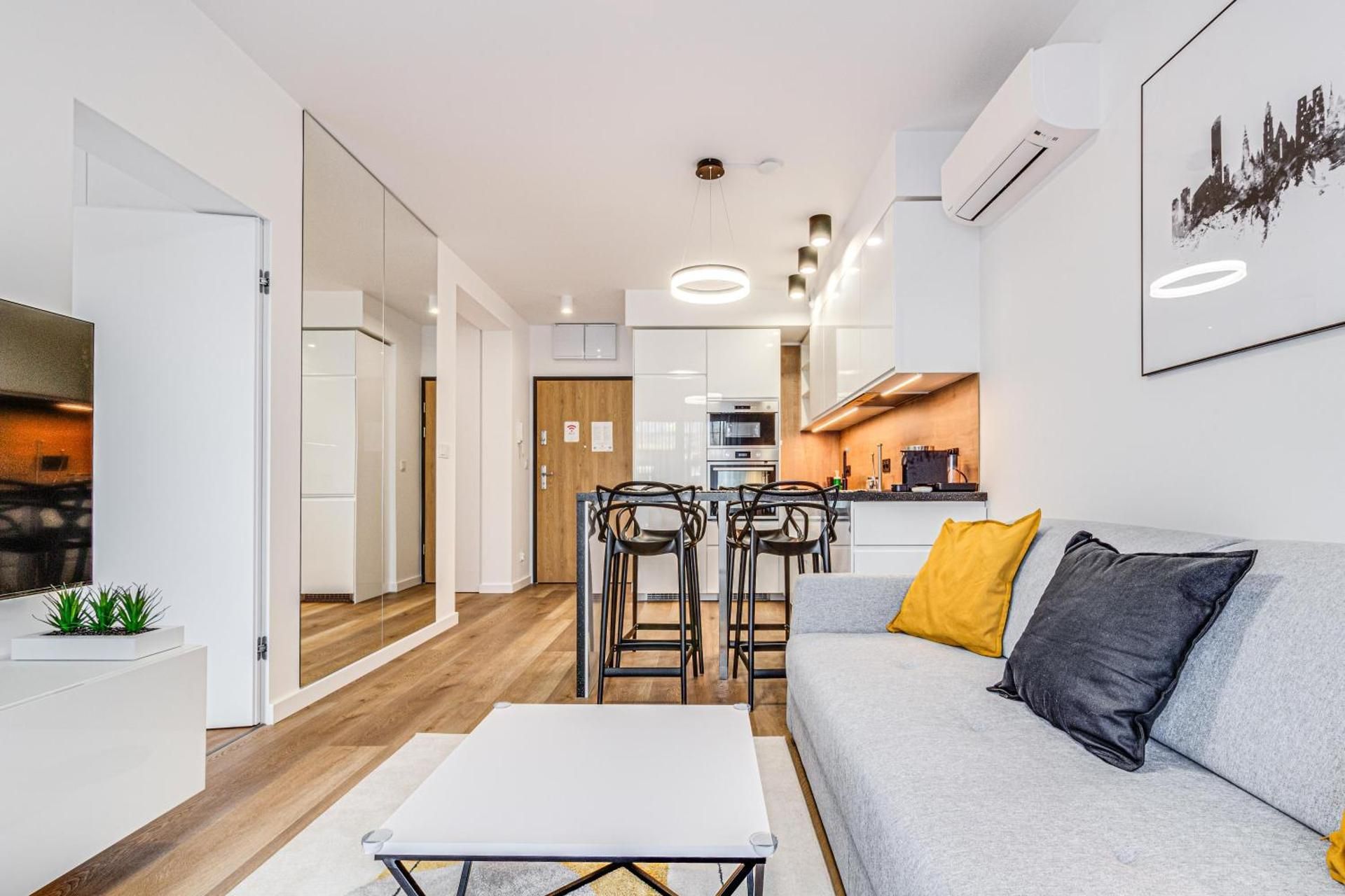 One-Bedroom Apartment with Balcony