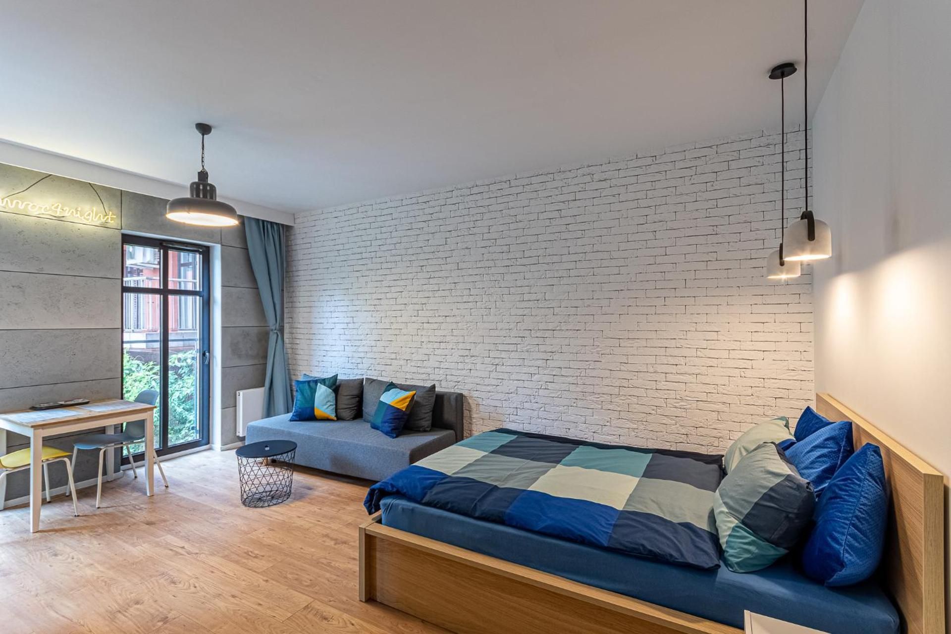 Studio Apartment