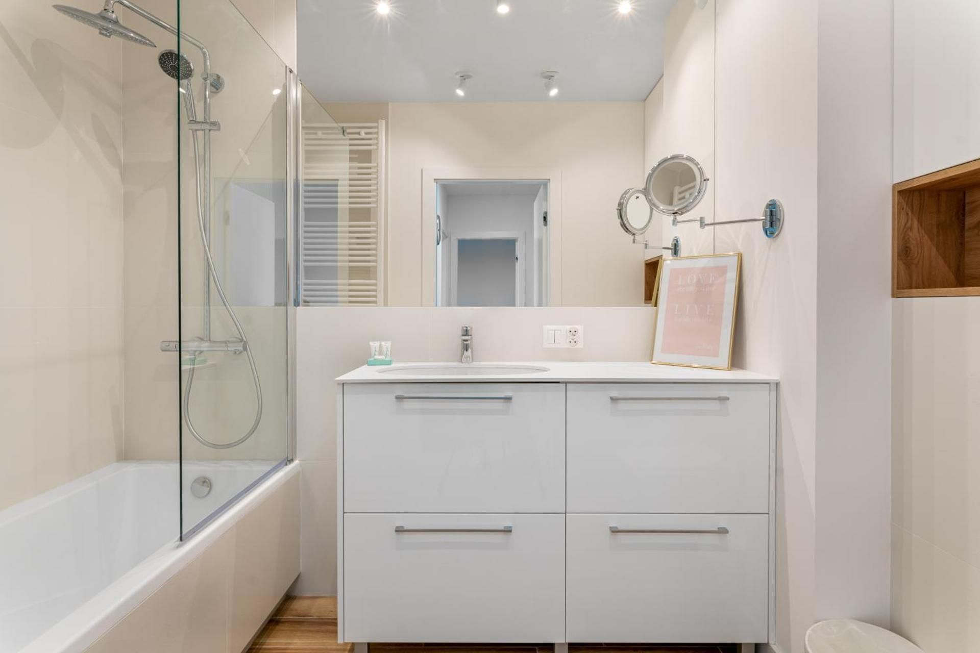 Pure Rental Premium Apartments C1886