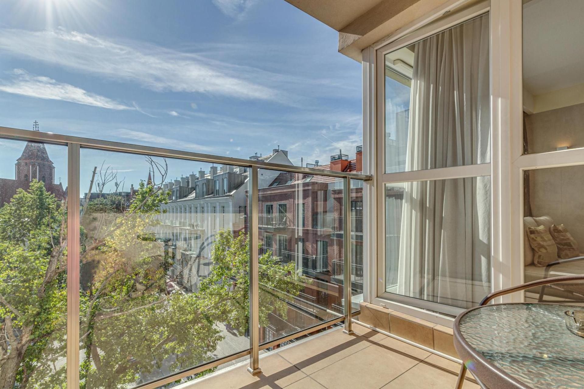 Superior Apartment