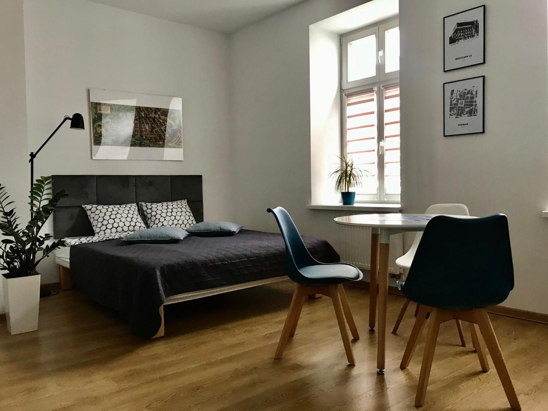 King Studio with Sofa Bed