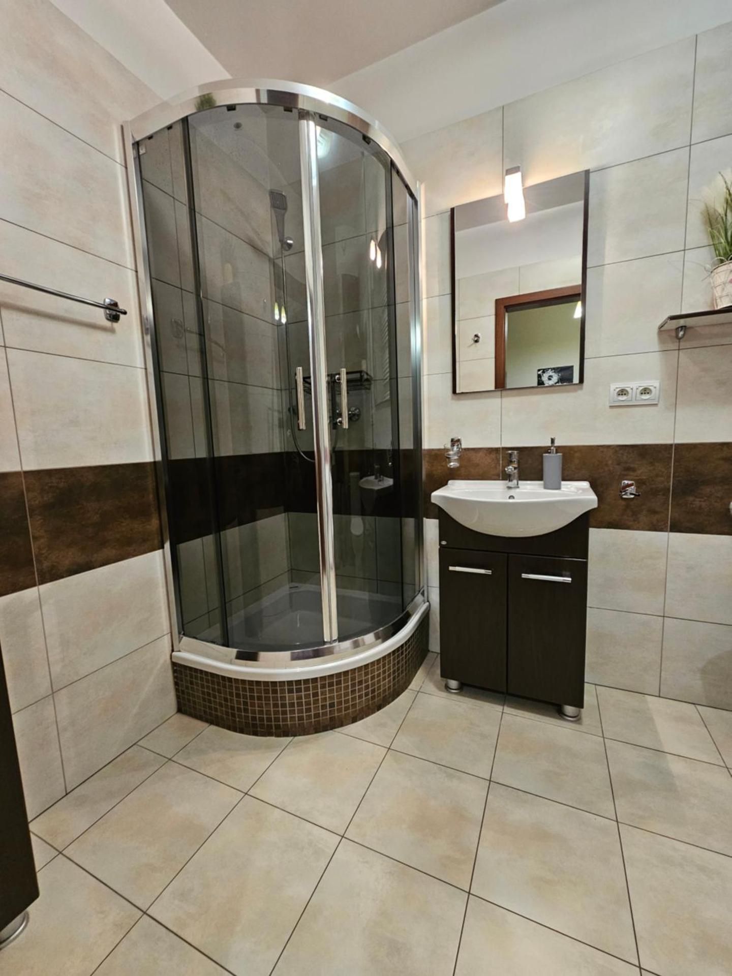 Apartment (4 Adults)