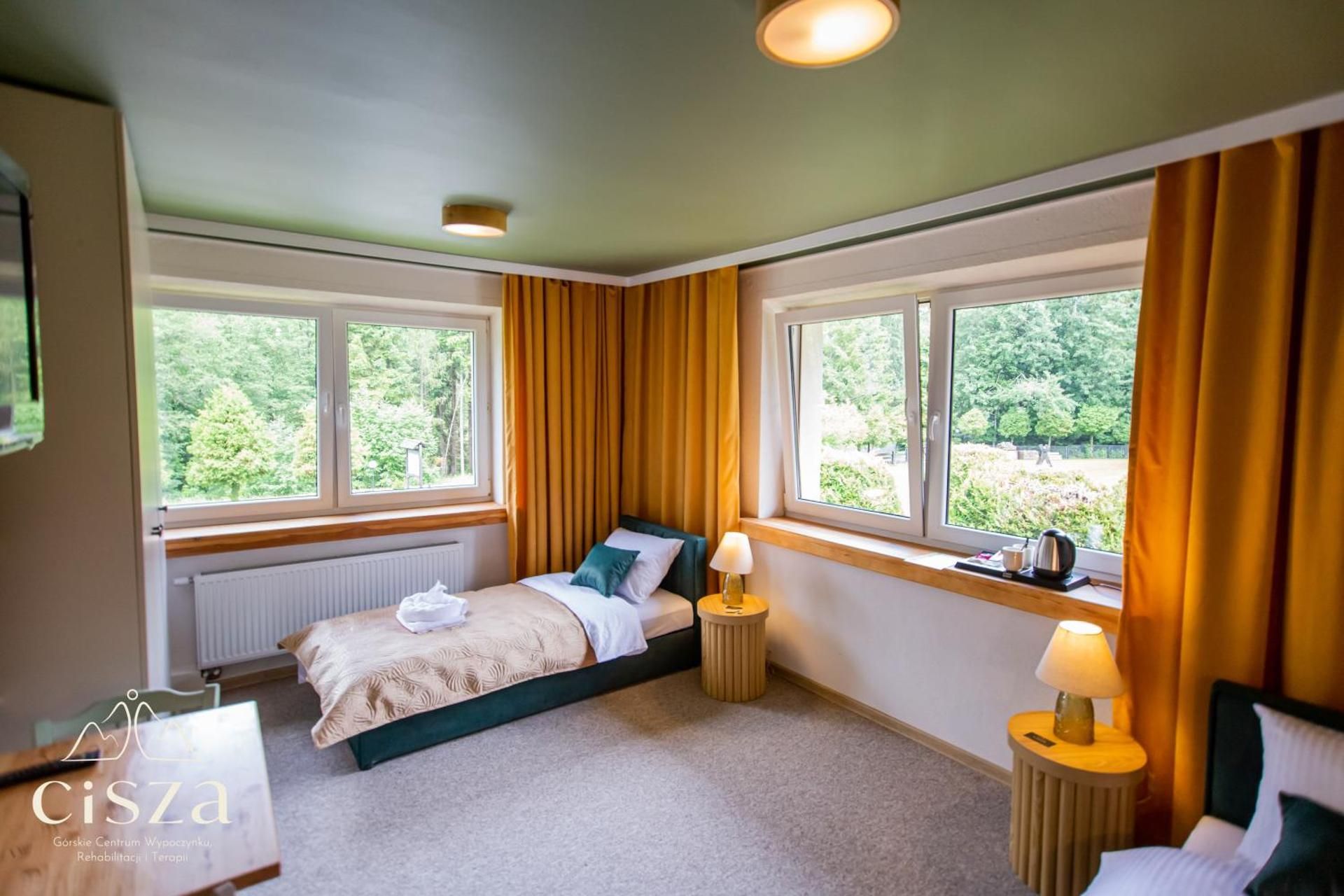 Standard Twin Room with Garden View