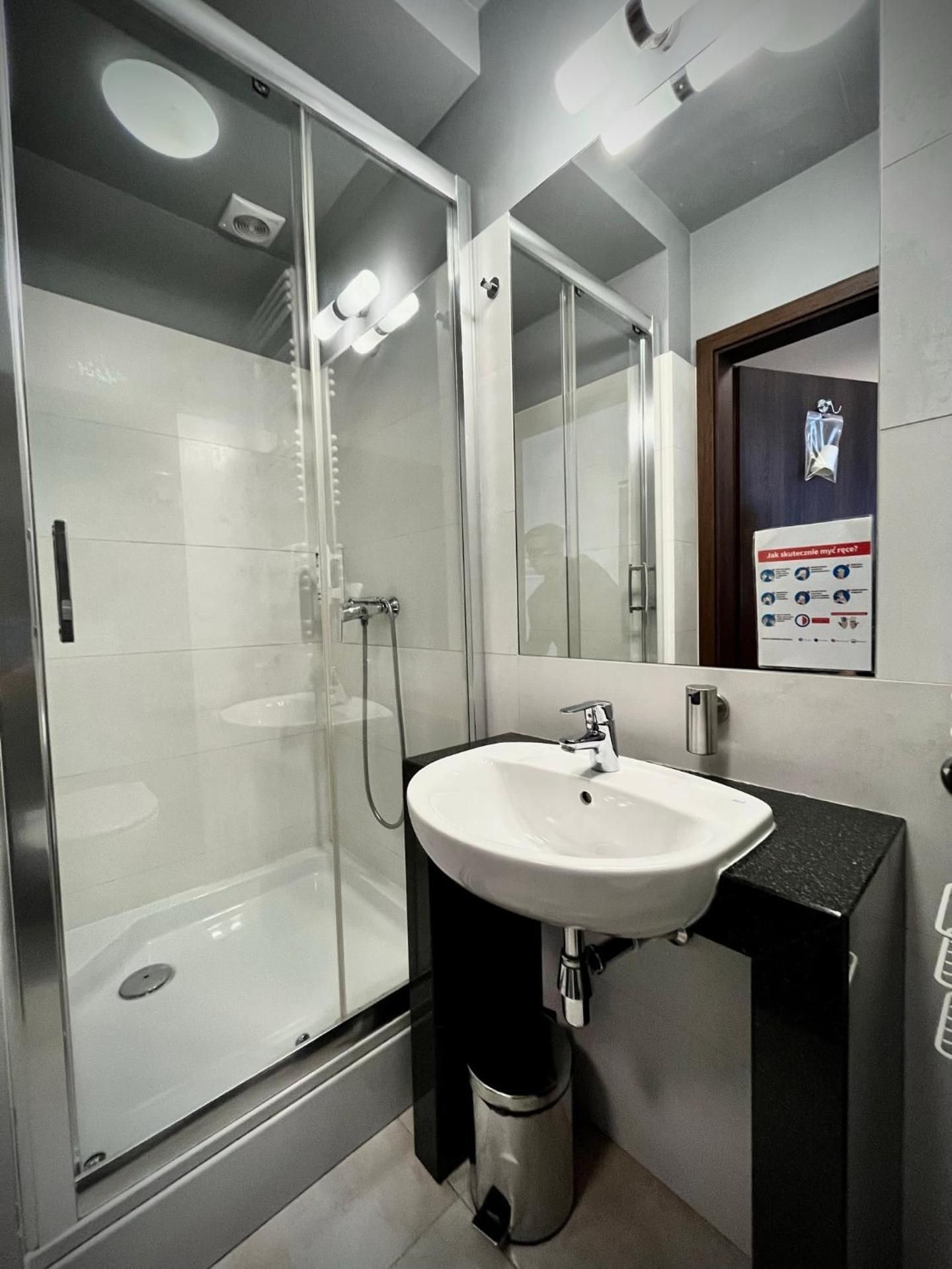 Economy Triple Room
