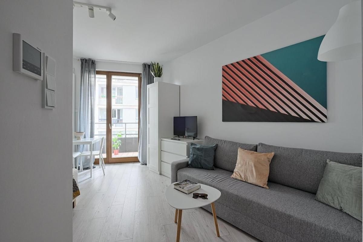 Studio Apartment with Balcony
