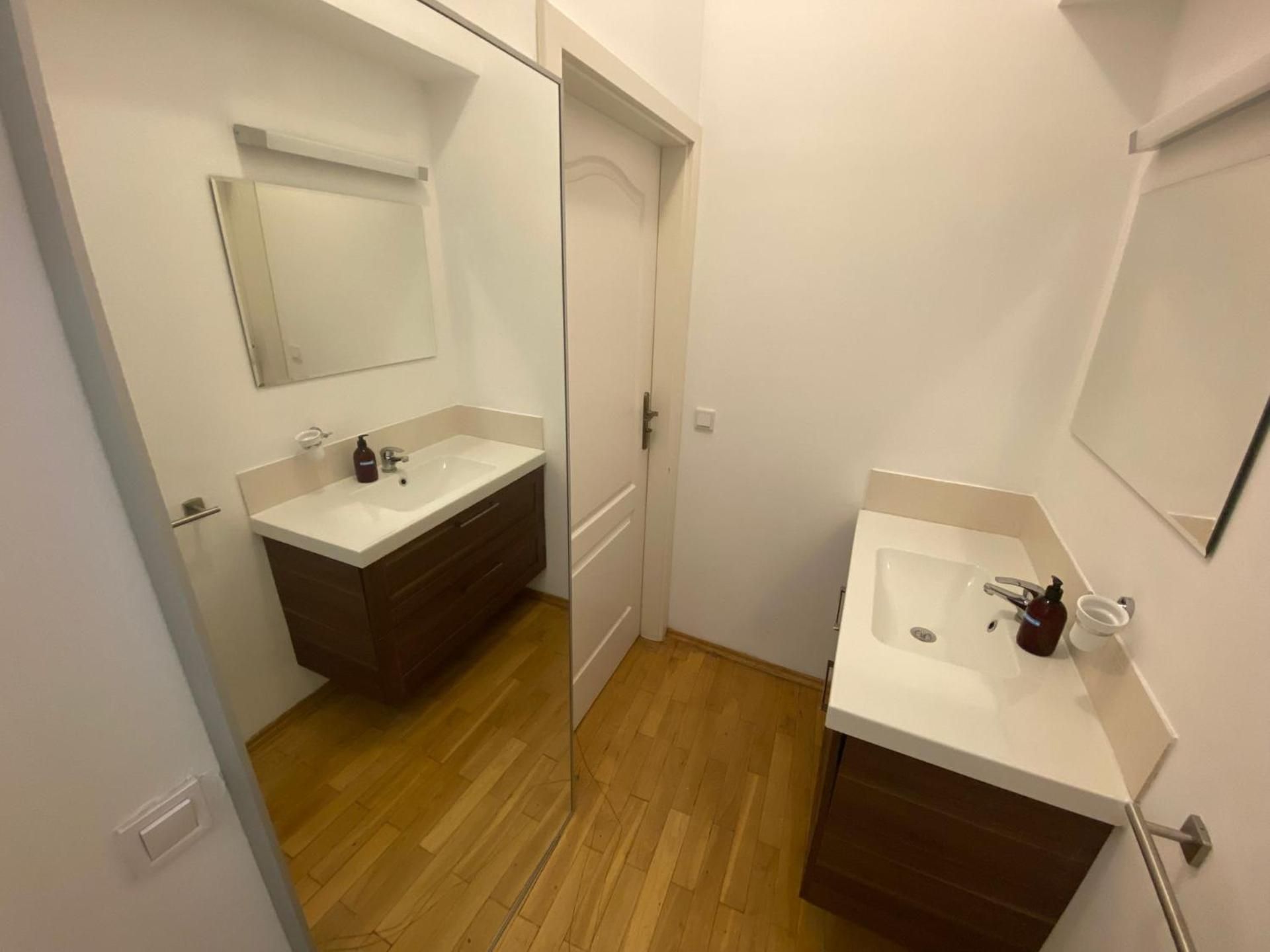 Suite Apartment