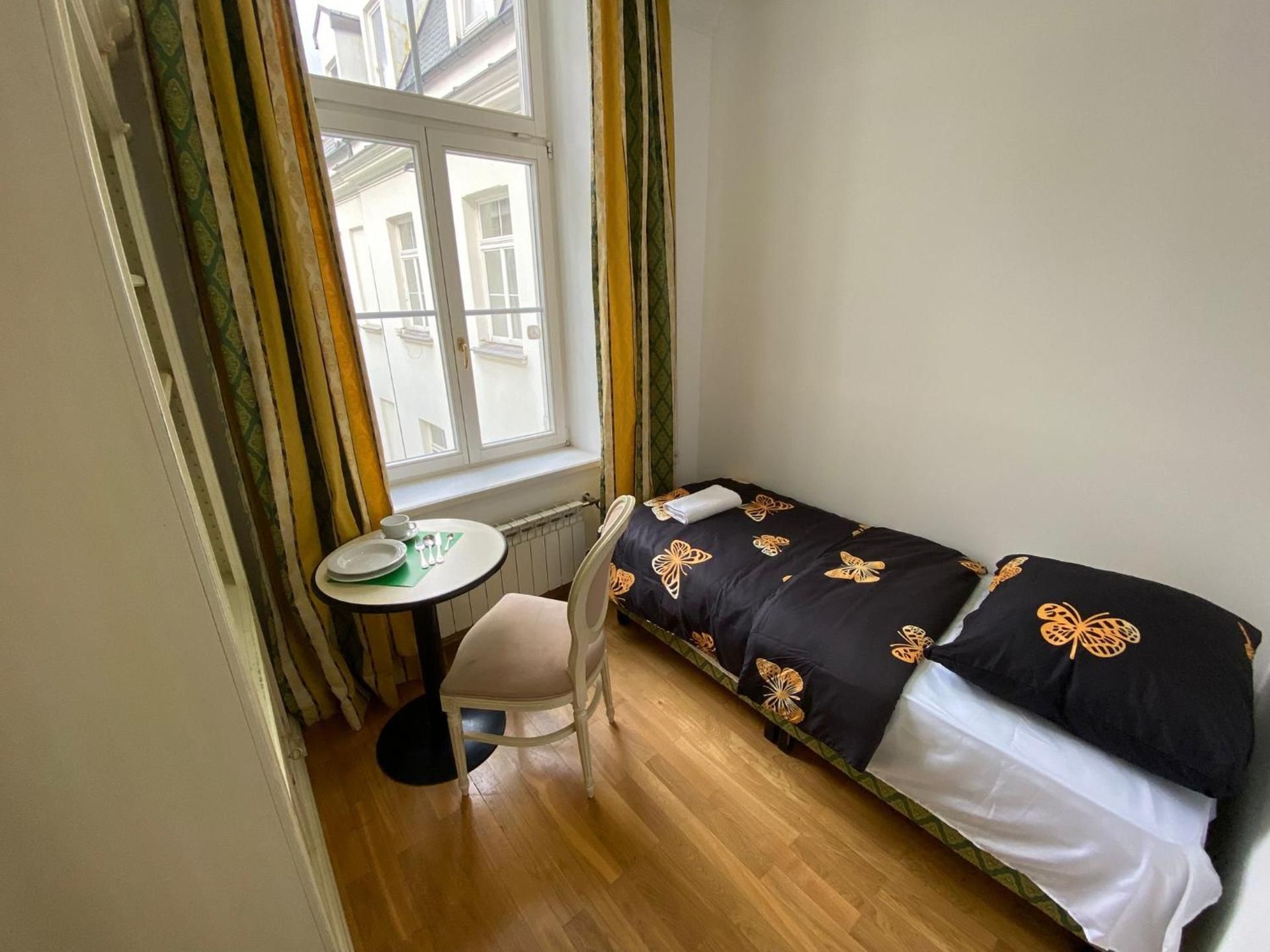 Large Single Room