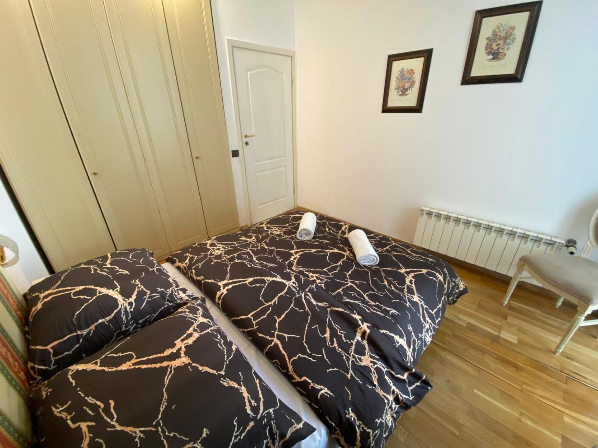 Large Double Room