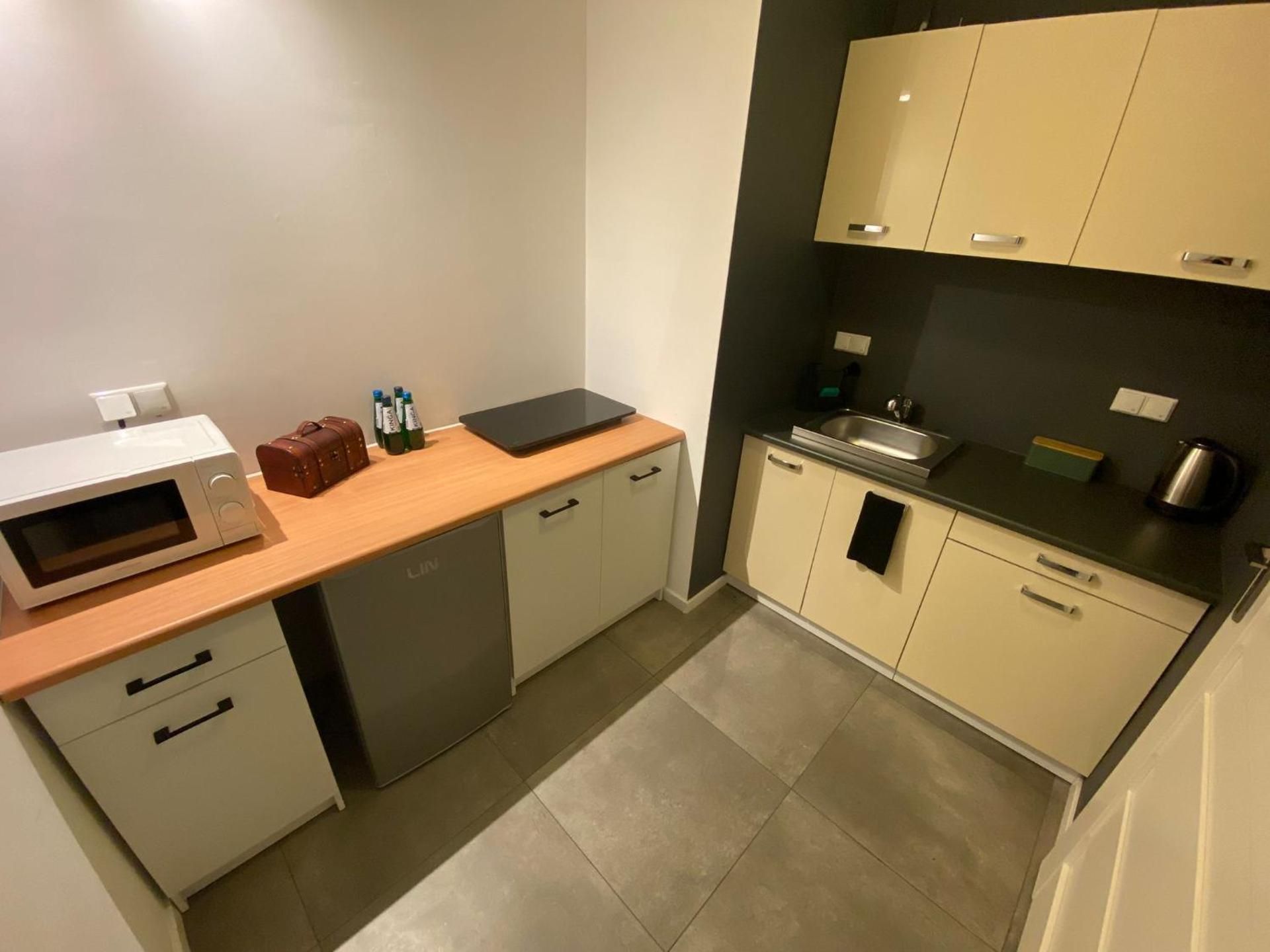 DELUXE APARTMENT