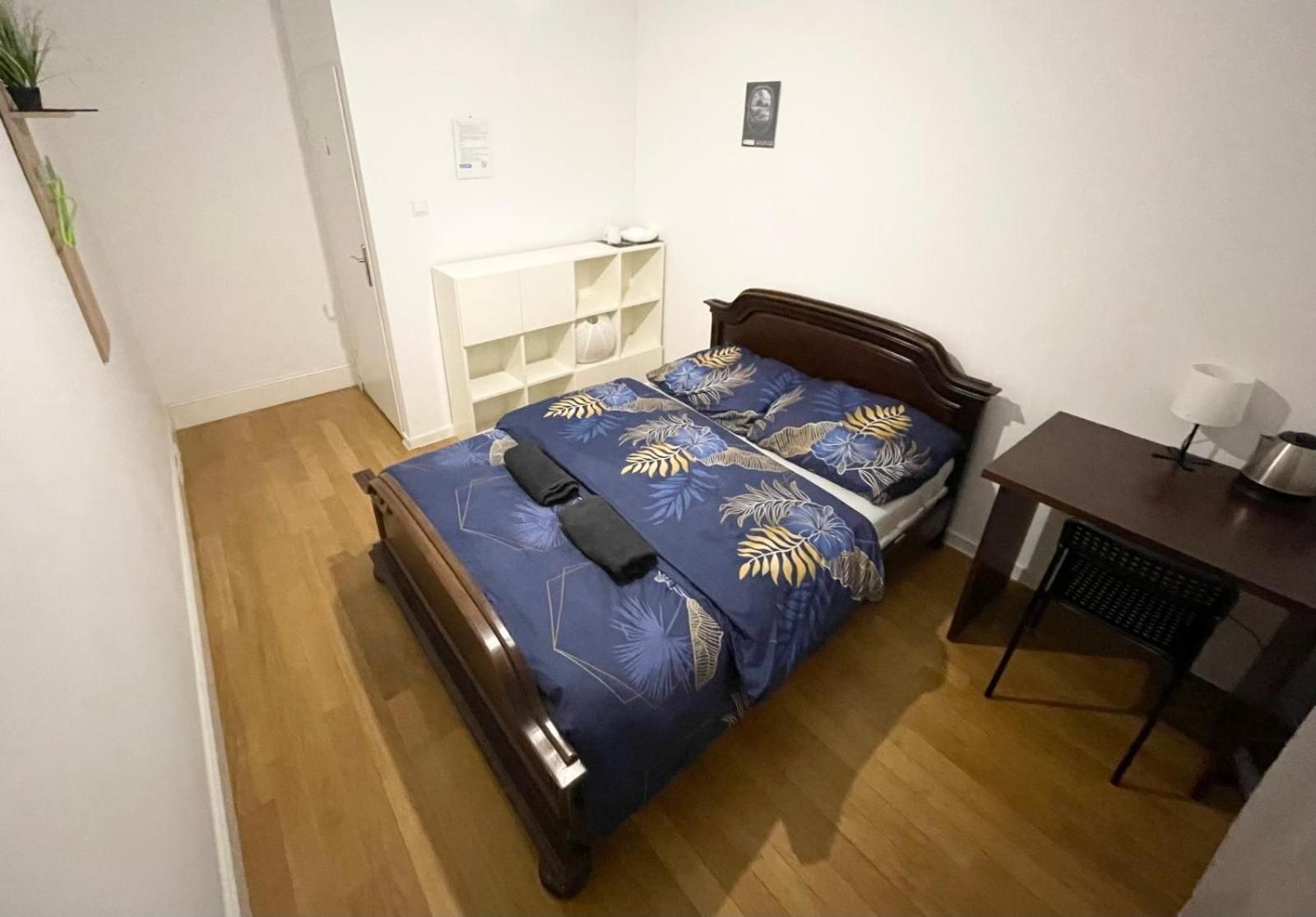Large Double Room